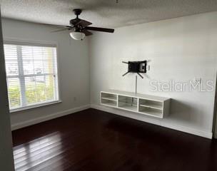 Photo #6