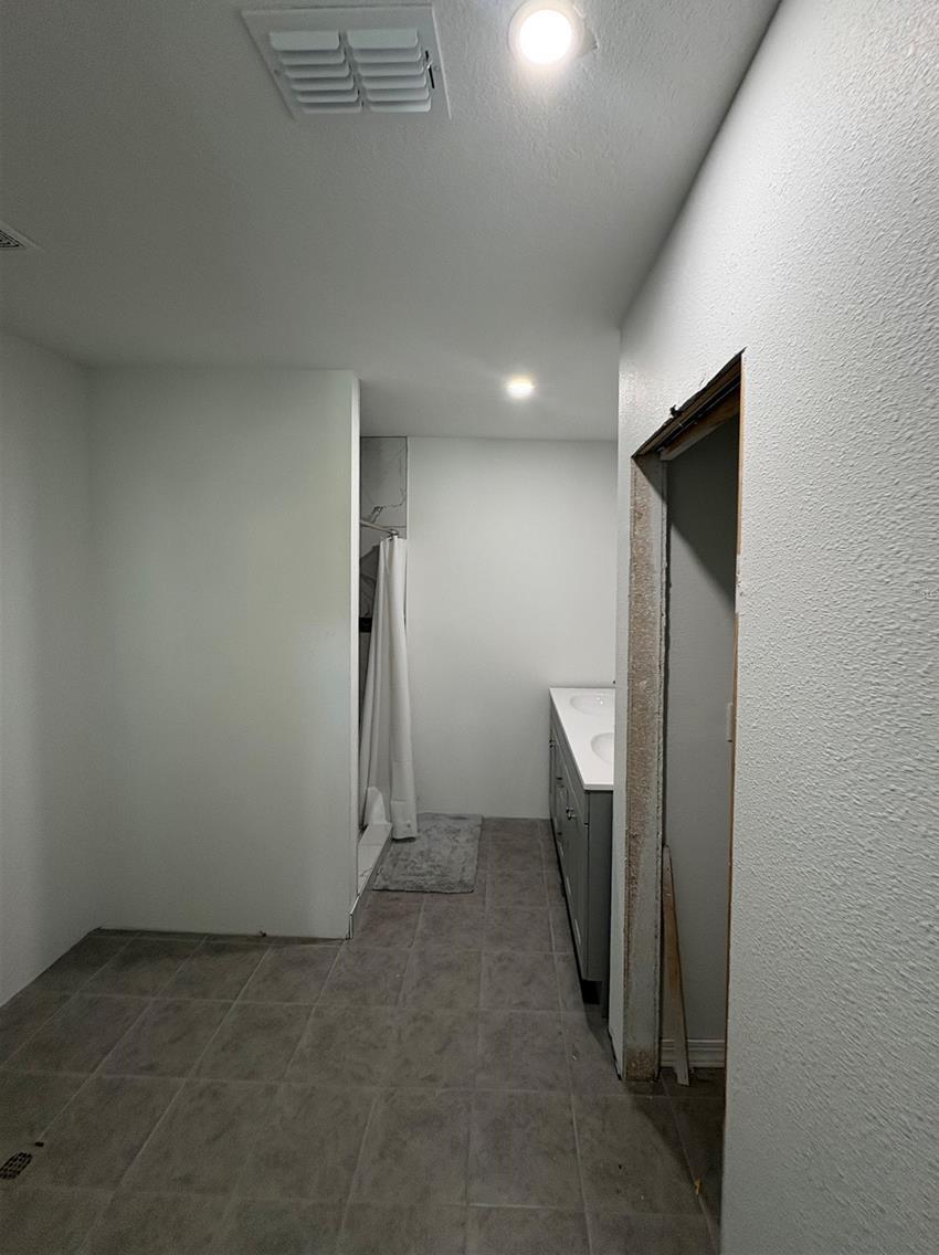 Photo #11