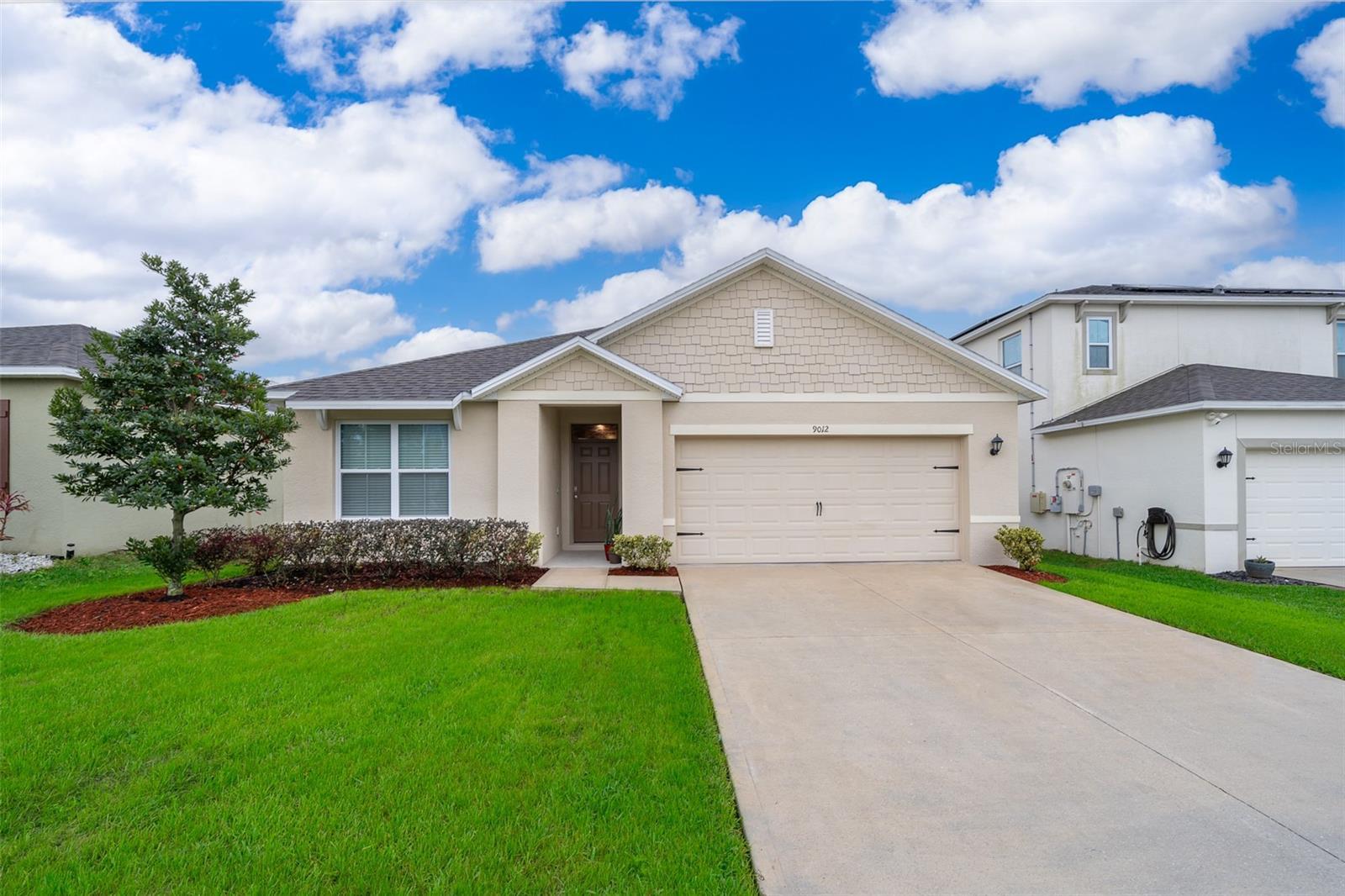 Photo one of 9012 Tuscan Cypress St Kissimmee FL 34747 | MLS S5121393