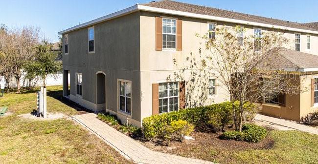 Photo one of 2851 Sunstone Dr # 2851 Kissimmee FL 34758 | MLS S5121679