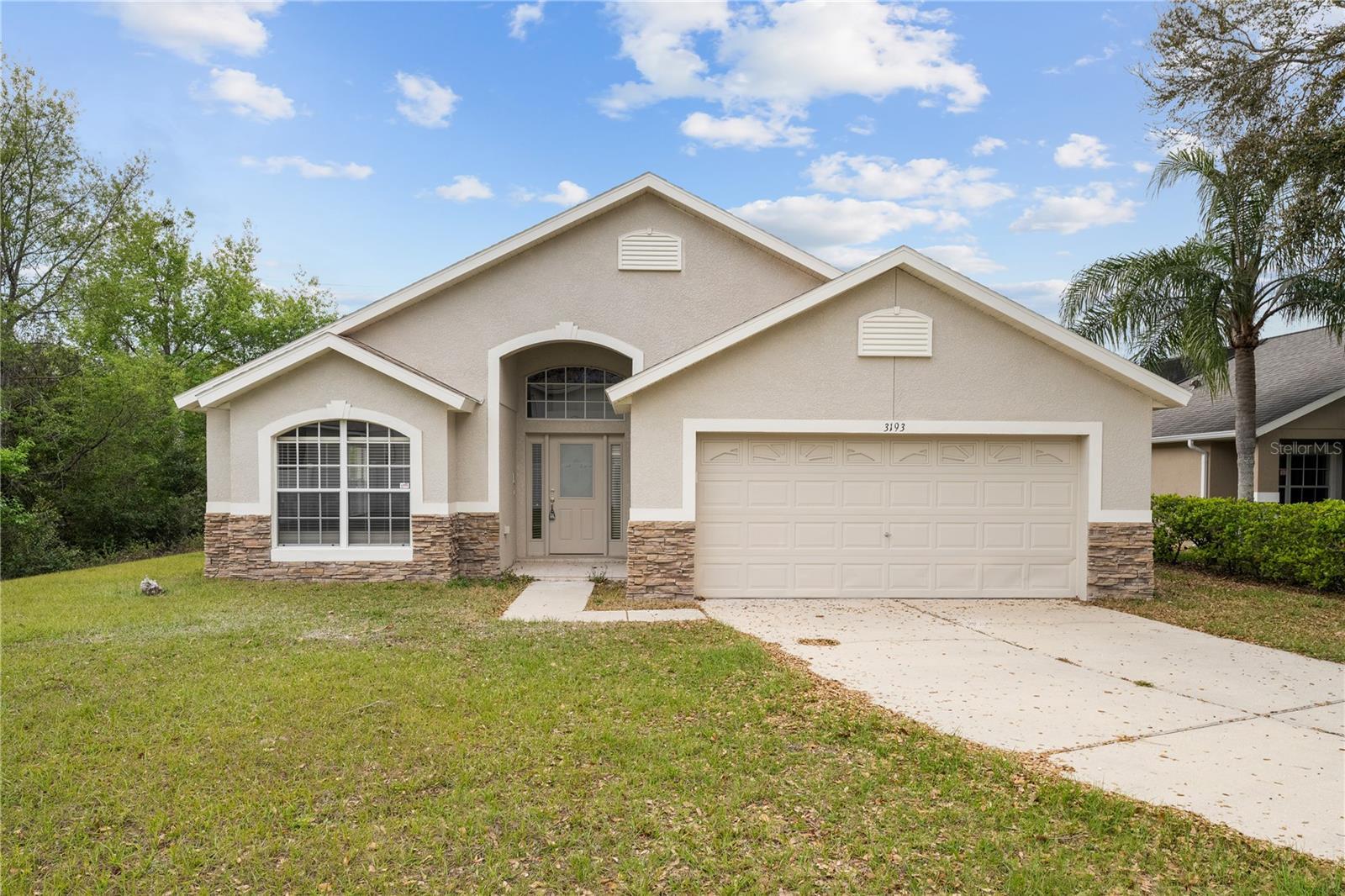 Photo one of 3193 Verbena Ct Deltona FL 32725 | MLS S5122238