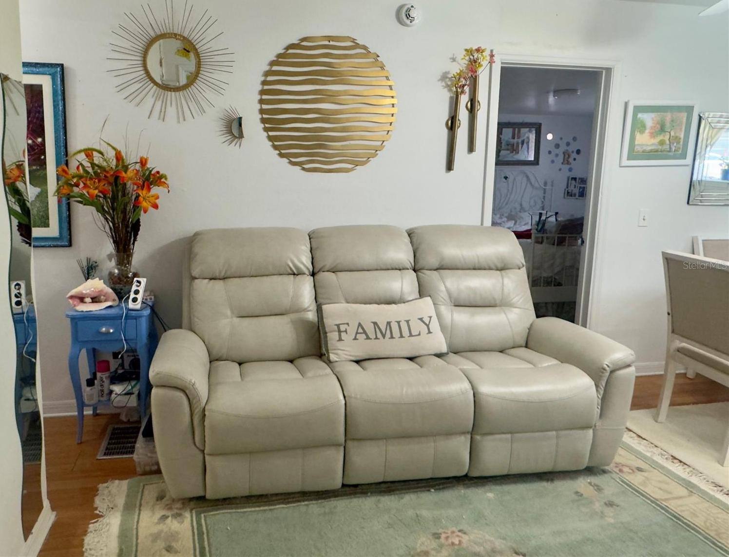 Photo #12