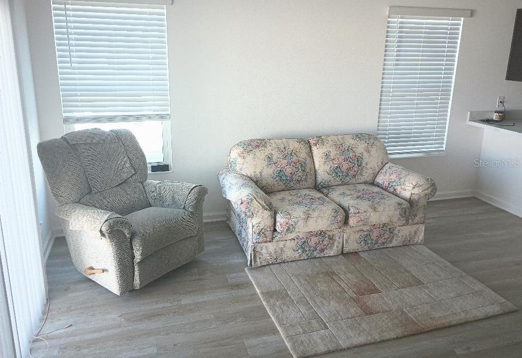 Photo #6