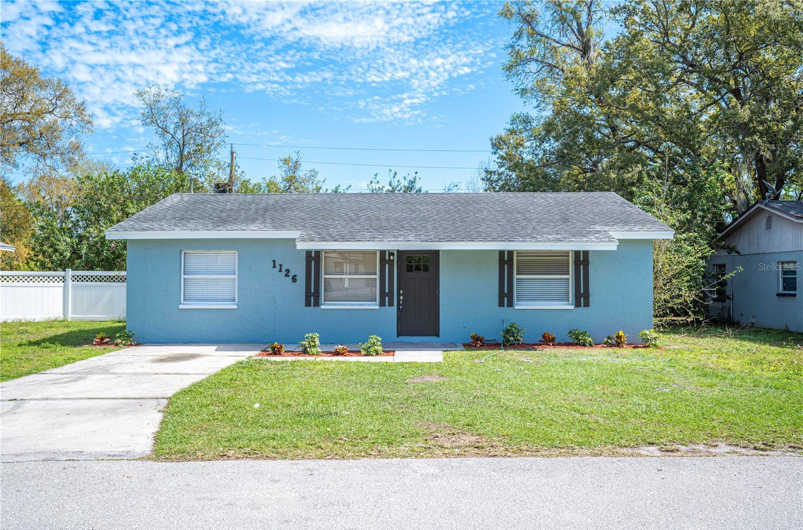 Photo one of 1126 Waterview E Blvd Lakeland FL 33801 | MLS TB8357028