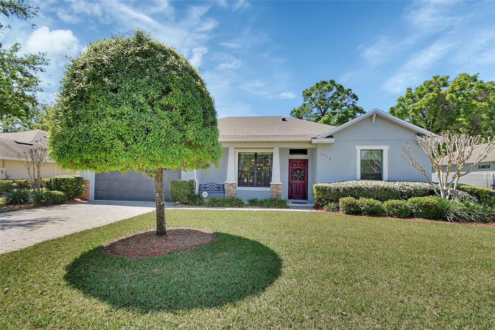 Photo one of 1512 Lancashire Way Deland FL 32720 | MLS V4941641