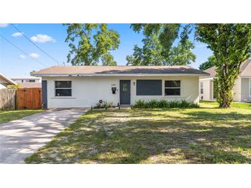Charming single-story home with a well-maintained front lawn and classic curb appeal at 544 Avenue G Se, Winter Haven, FL 33880