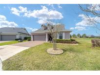 Charming home with well-manicured landscaping at 5111 Nw 35Th Pl, Ocala, FL 34482
