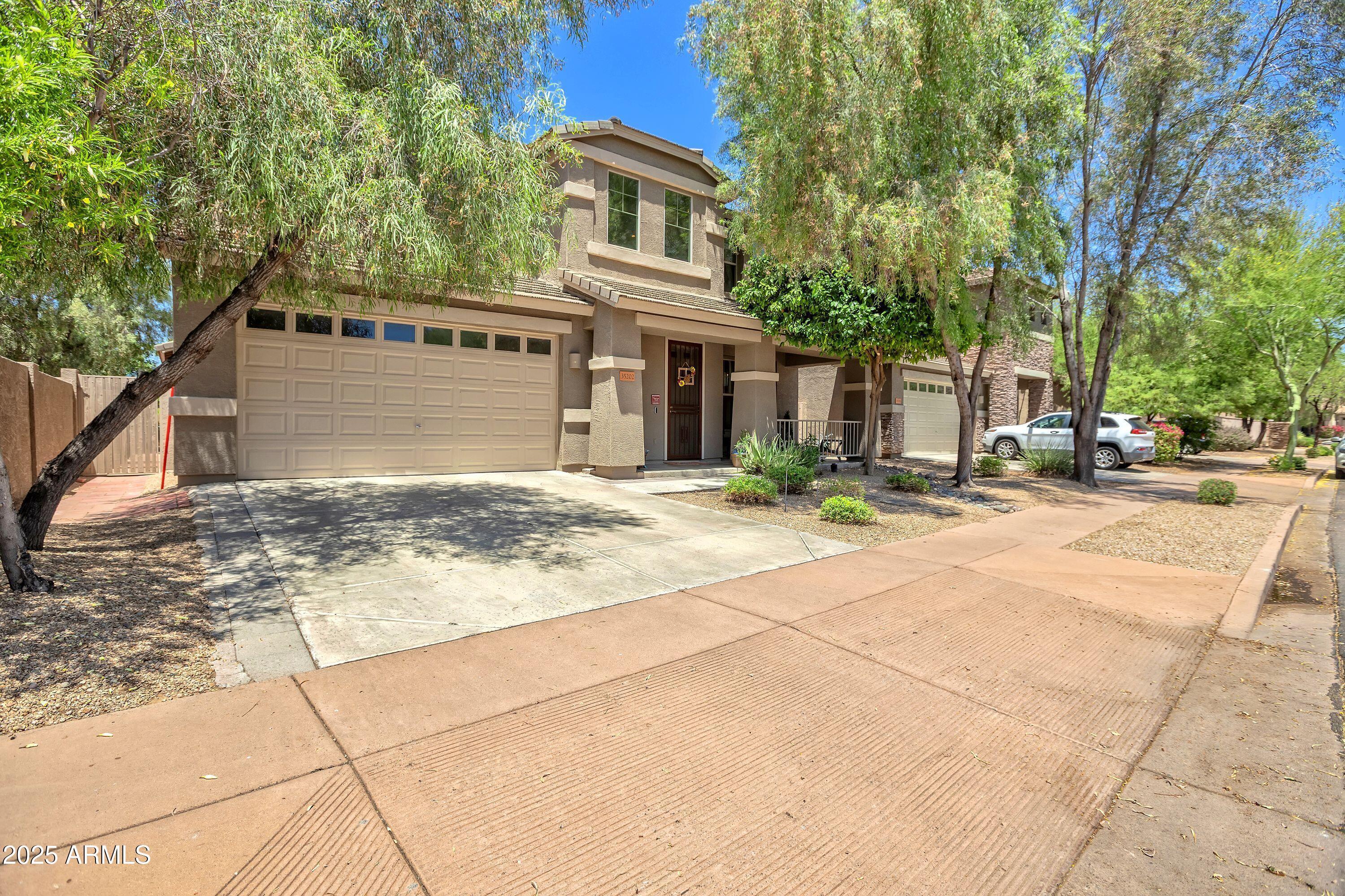 Photo one of 35202 N 30Th Dr Phoenix AZ 85086 | MLS 6764623