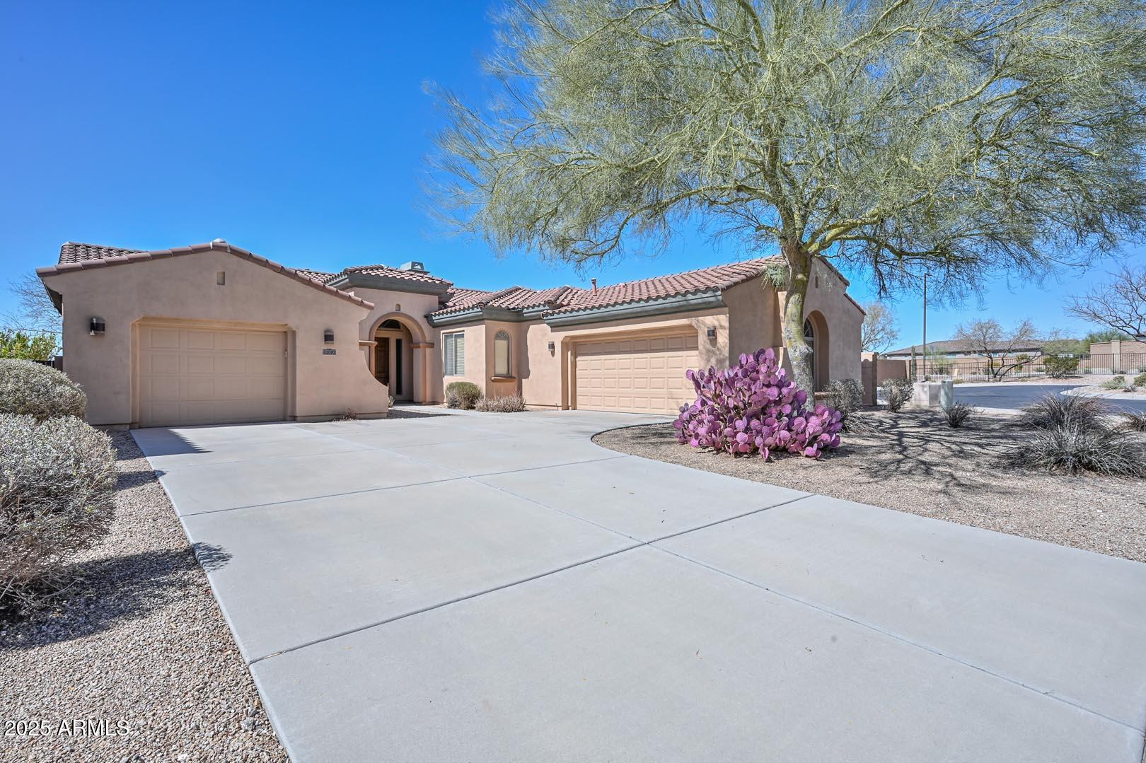 Photo one of 32030 N 20Th Ln Phoenix AZ 85085 | MLS 6780344