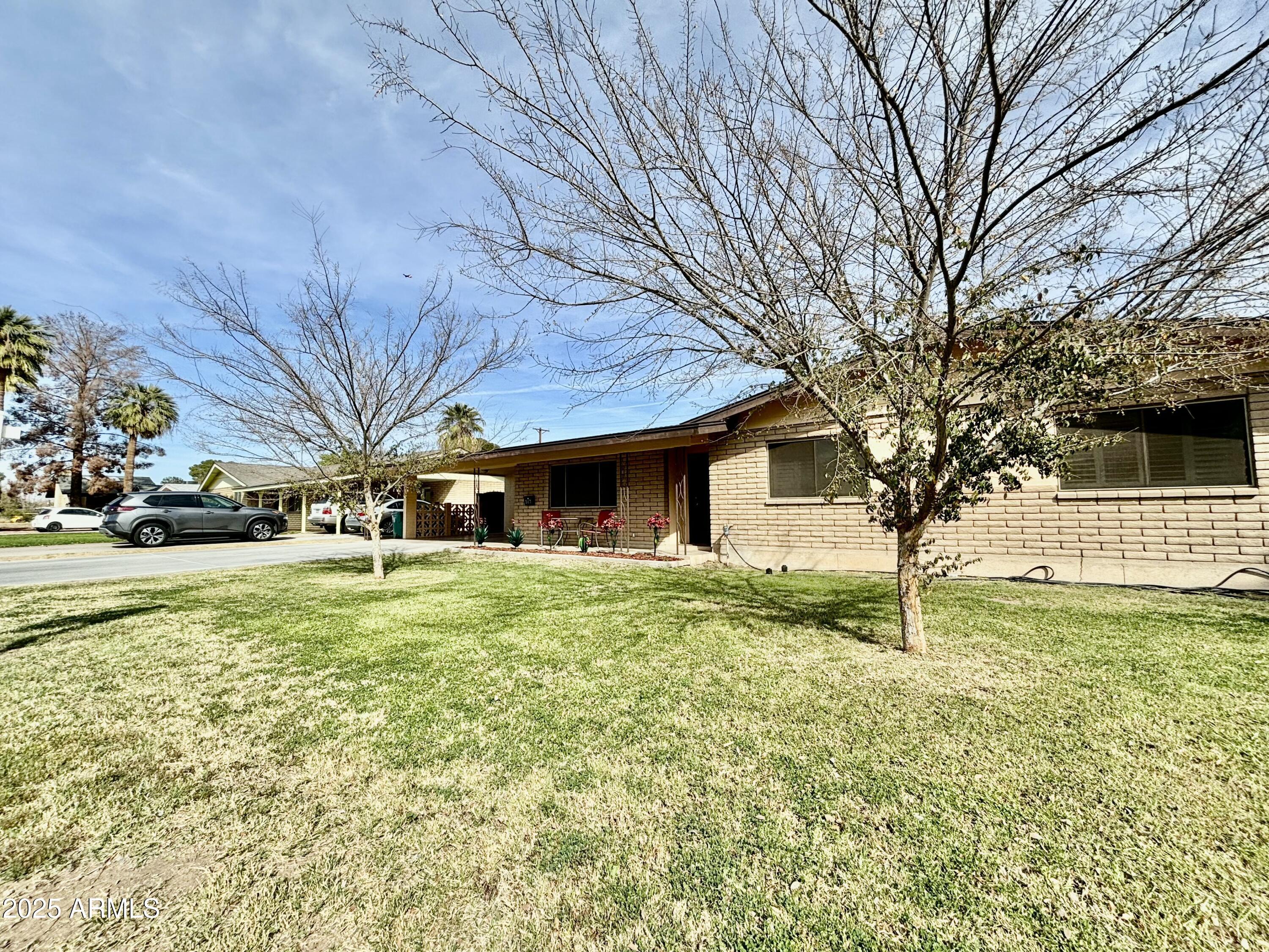 Photo one of 517 N Fraser Dr Mesa AZ 85203 | MLS 6789802