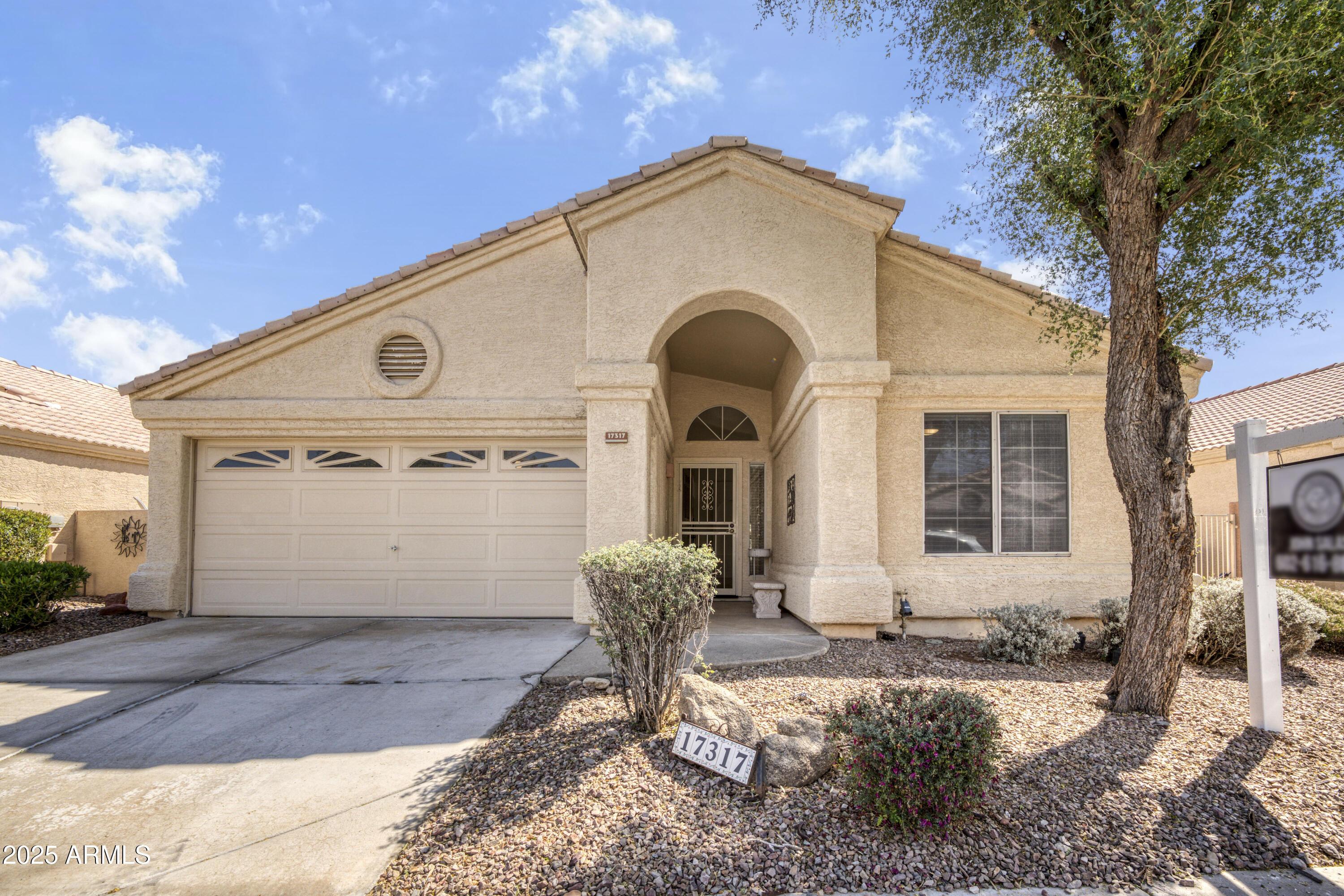 Photo one of 17317 N Ponca Way Surprise AZ 85374 | MLS 6794381