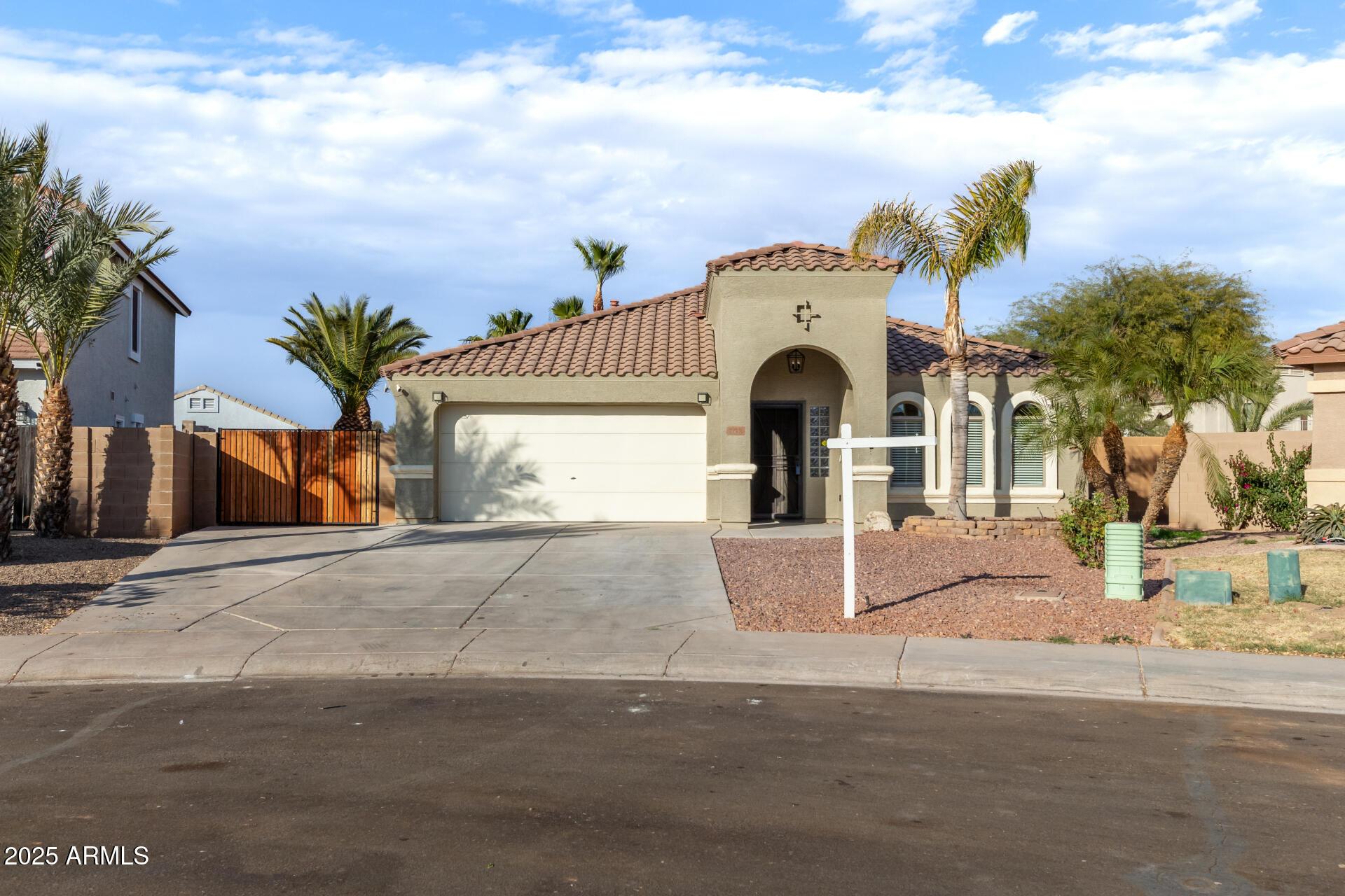 Photo one of 702 E Nancy Ave San Tan Valley AZ 85140 | MLS 6798319