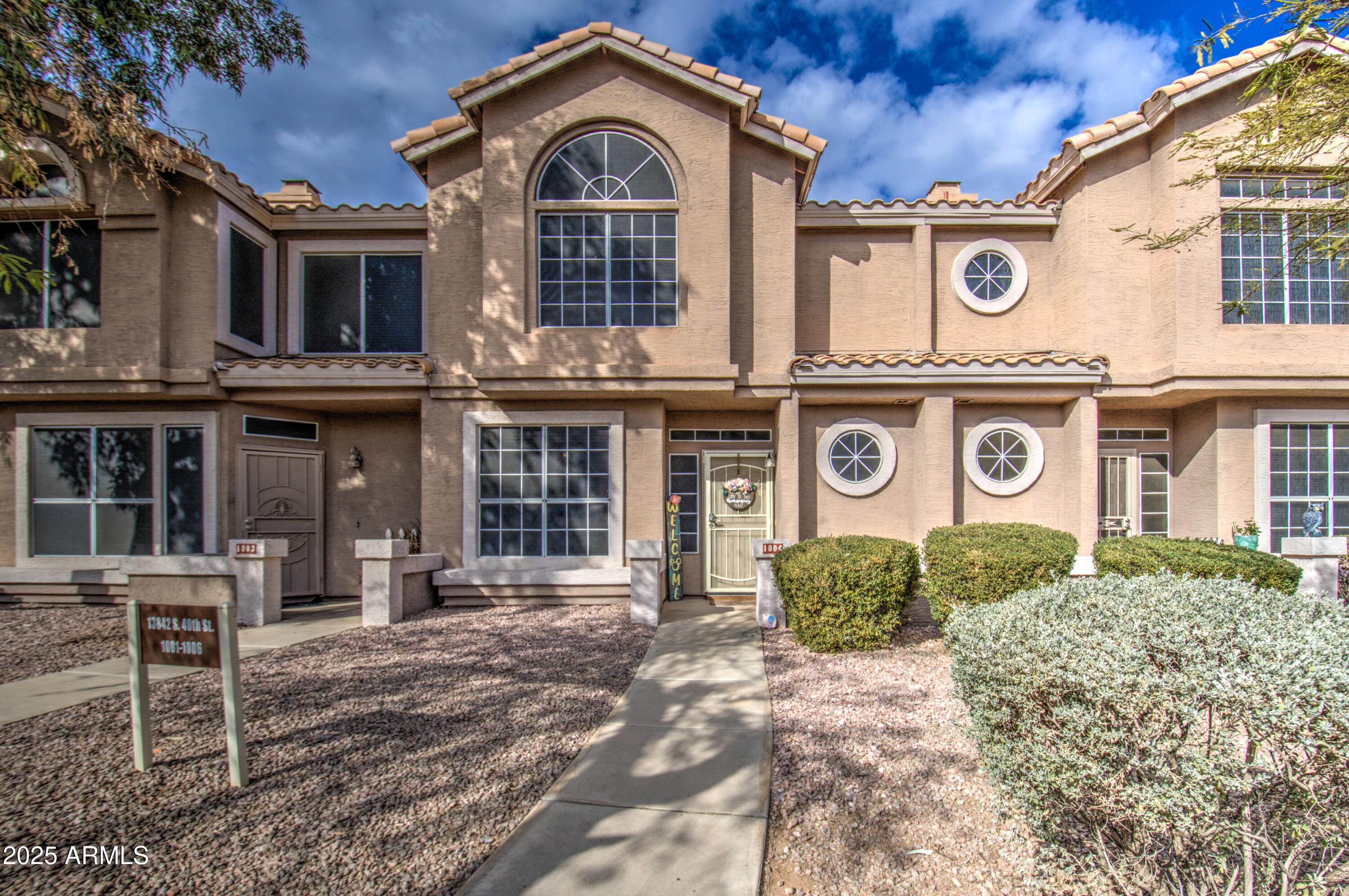 Photo one of 13842 S 40Th St # 1004 Phoenix AZ 85044 | MLS 6802518