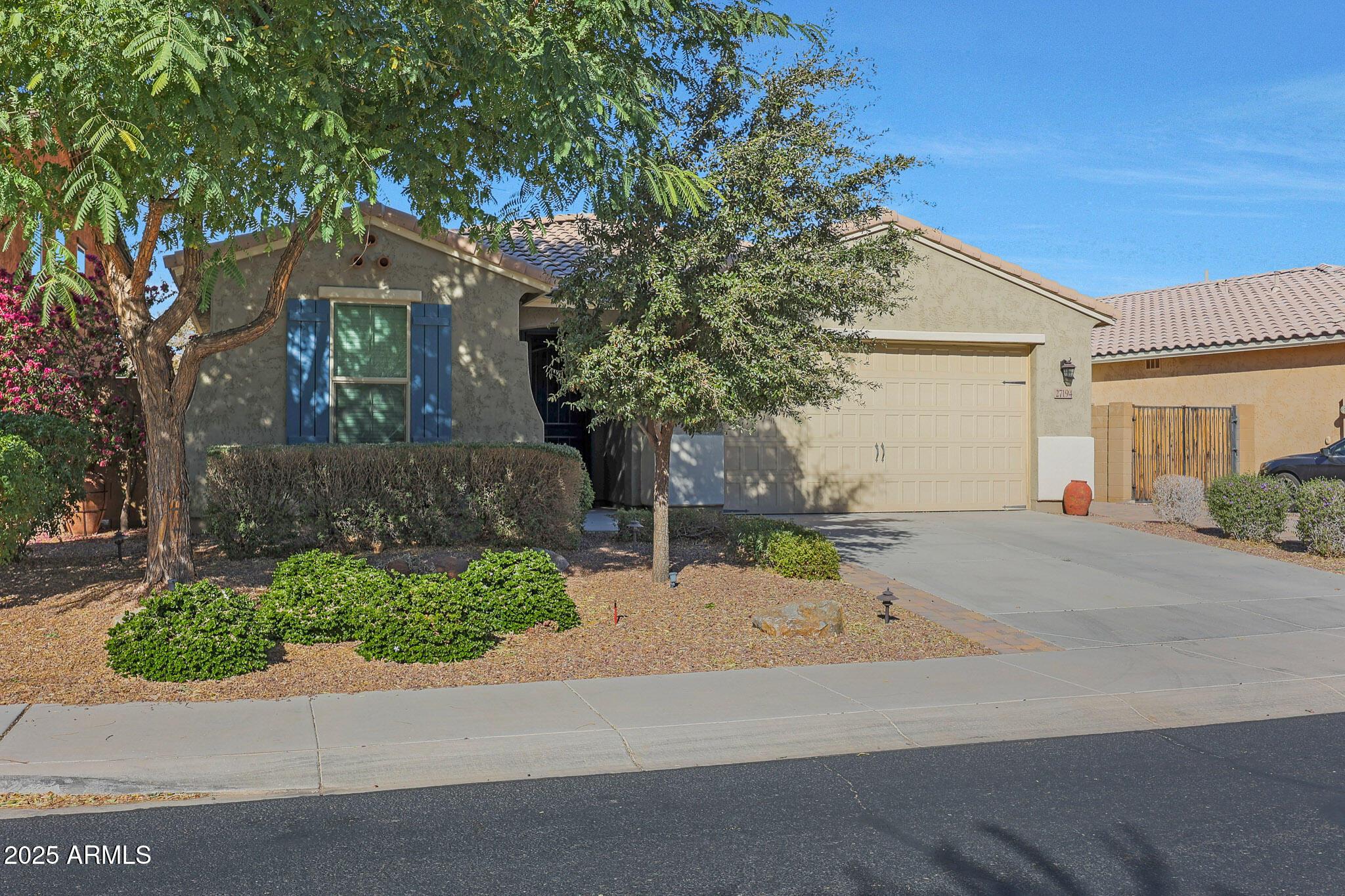 Photo one of 27194 N Skipping Rock Rd Peoria AZ 85383 | MLS 6805175