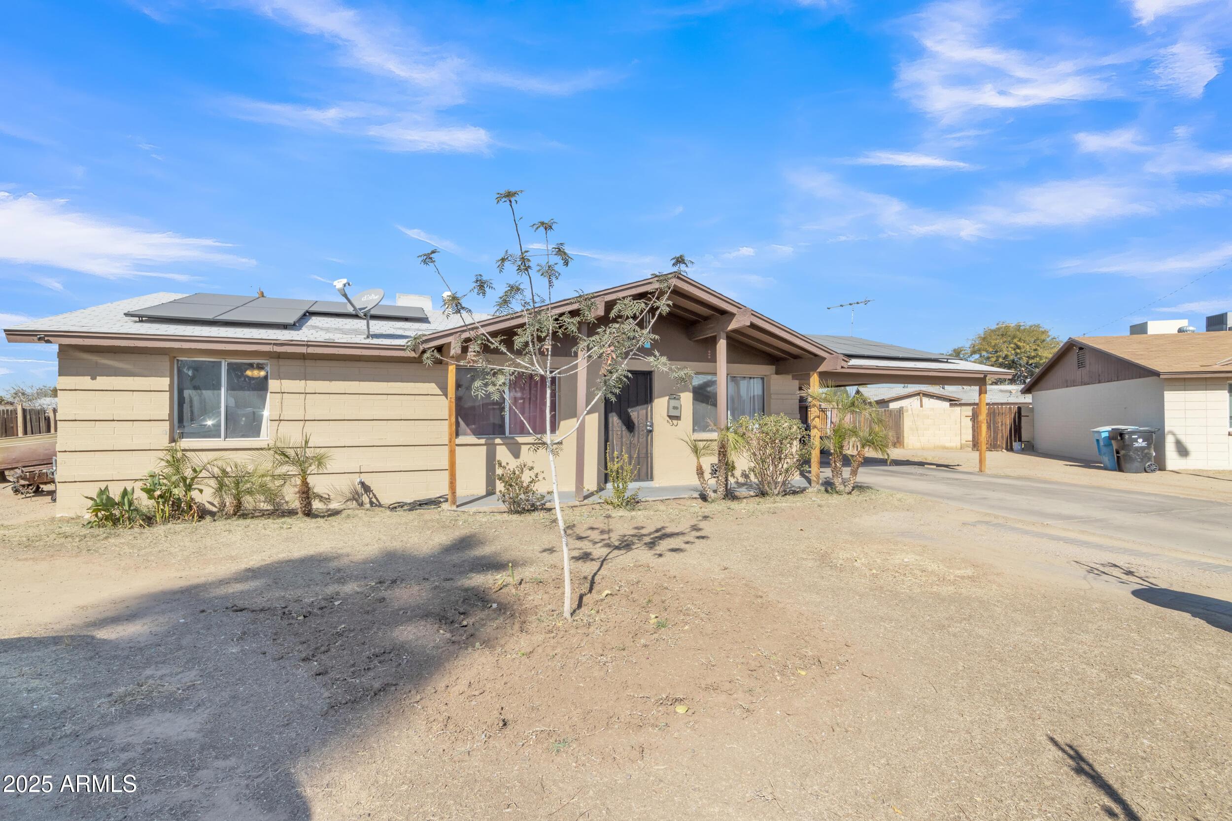 Photo one of 3144 N 81St Dr Phoenix AZ 85033 | MLS 6811142
