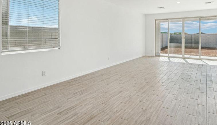 Photo #6