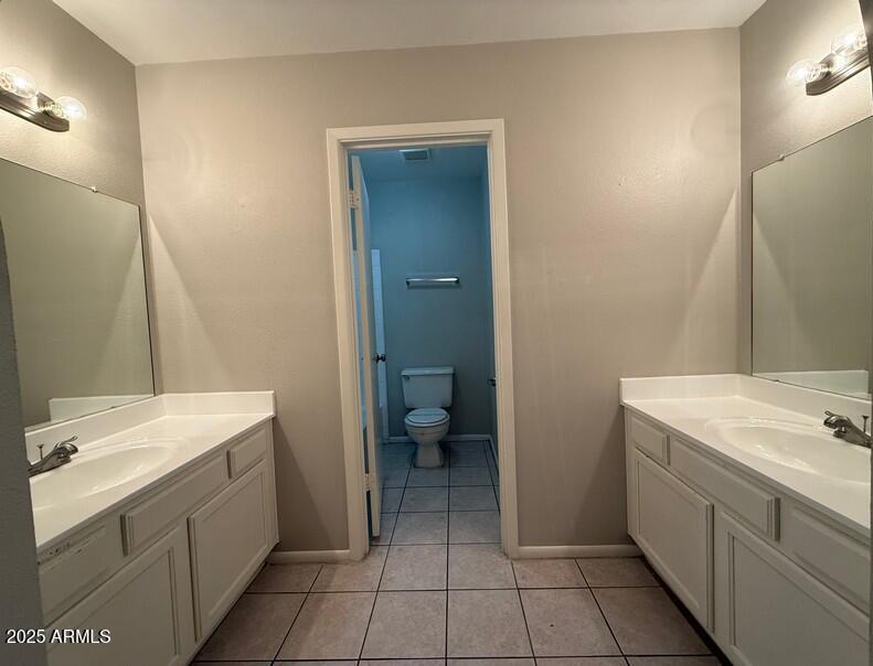 Photo #12