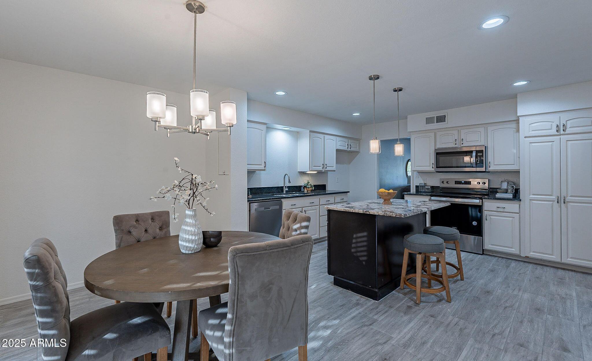 Photo one of 4914 E Lake Point Cir Phoenix AZ 85044 | MLS 6813843
