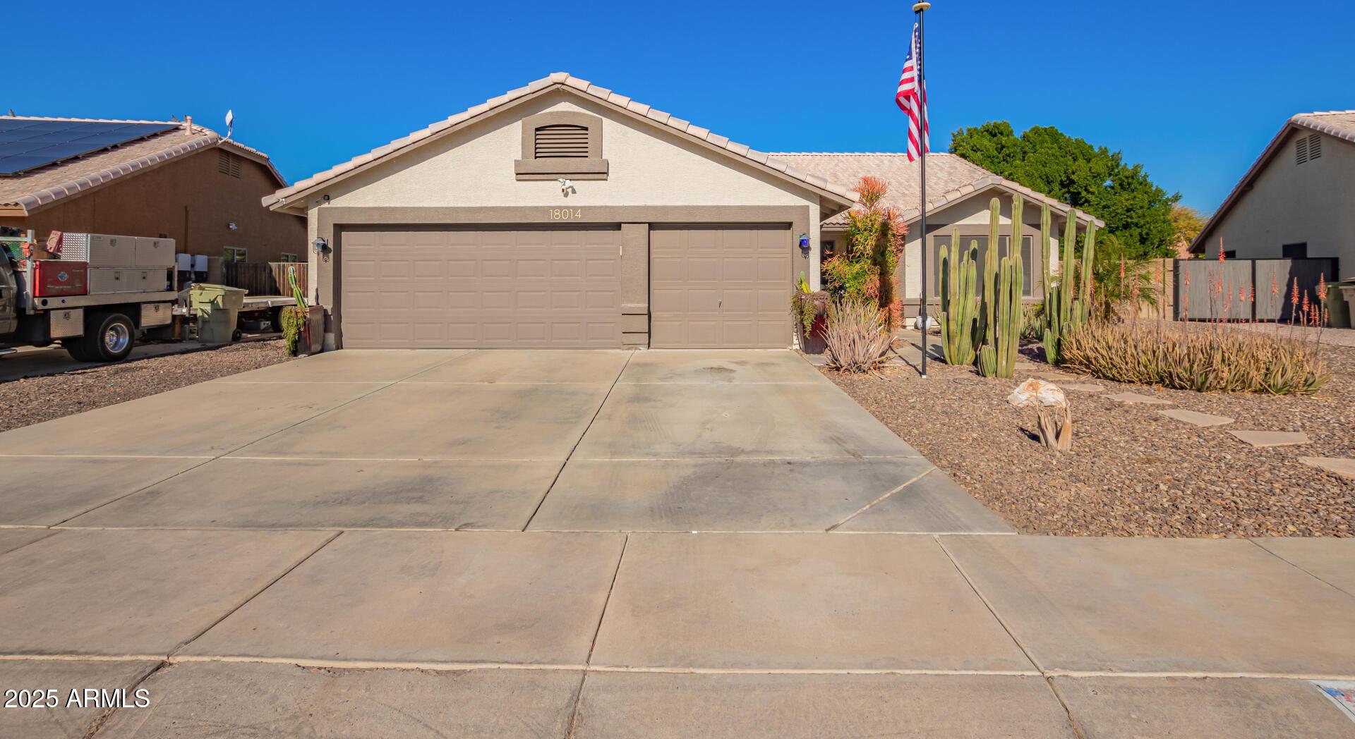 Photo one of 18014 N 63Rd Ln Glendale AZ 85308 | MLS 6814603