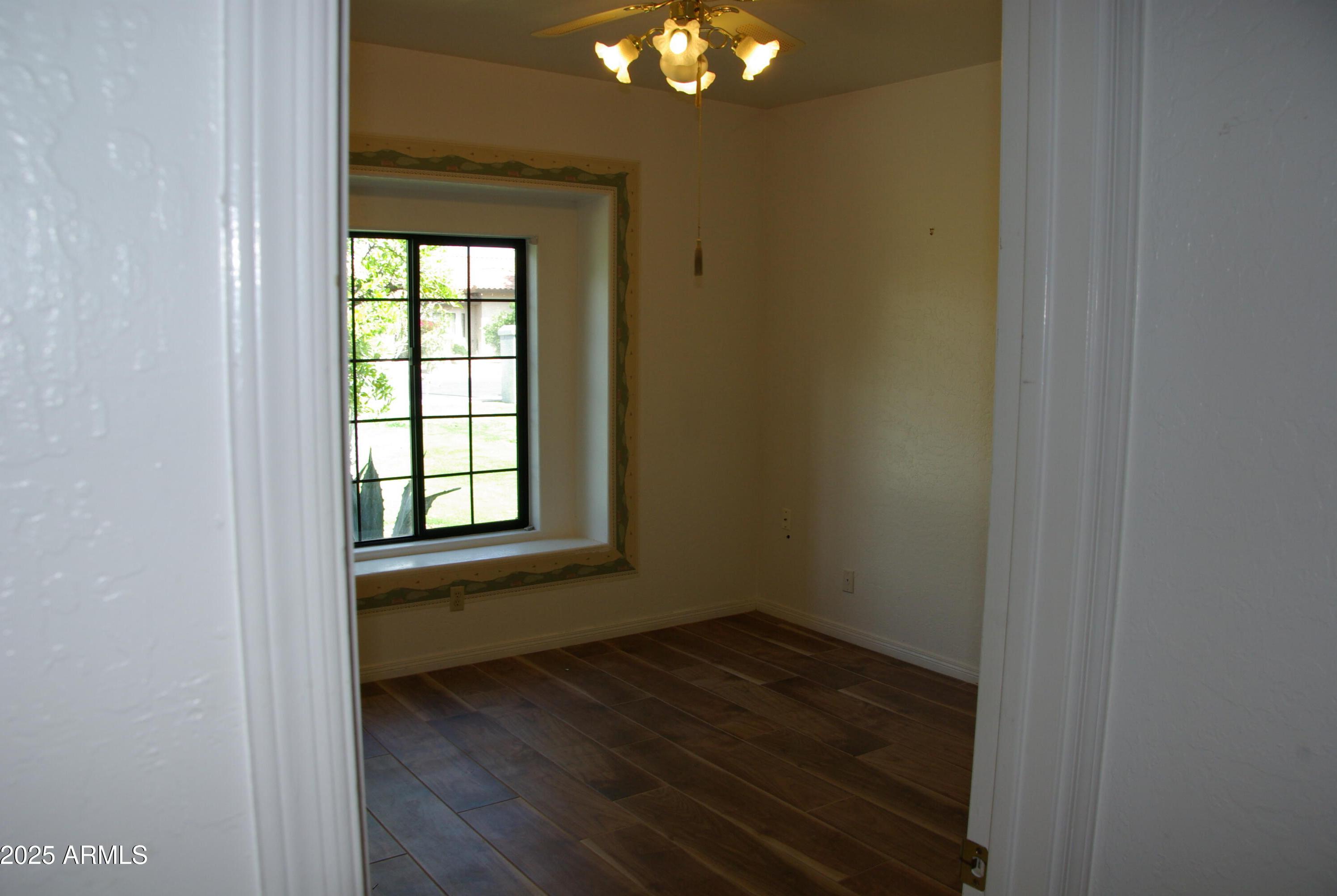 Photo #12