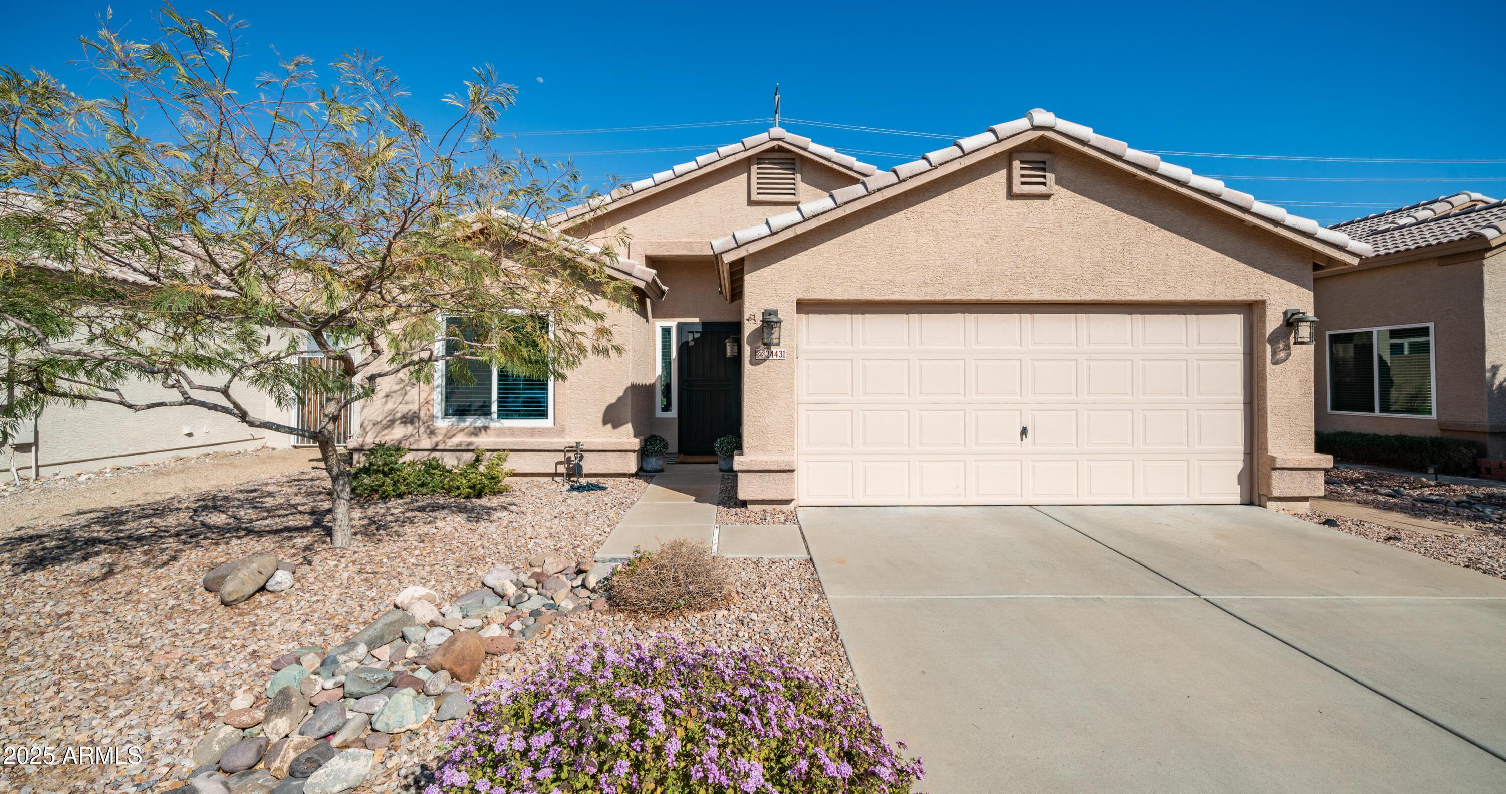 Photo one of 24431 N 35Th Dr Glendale AZ 85310 | MLS 6820796