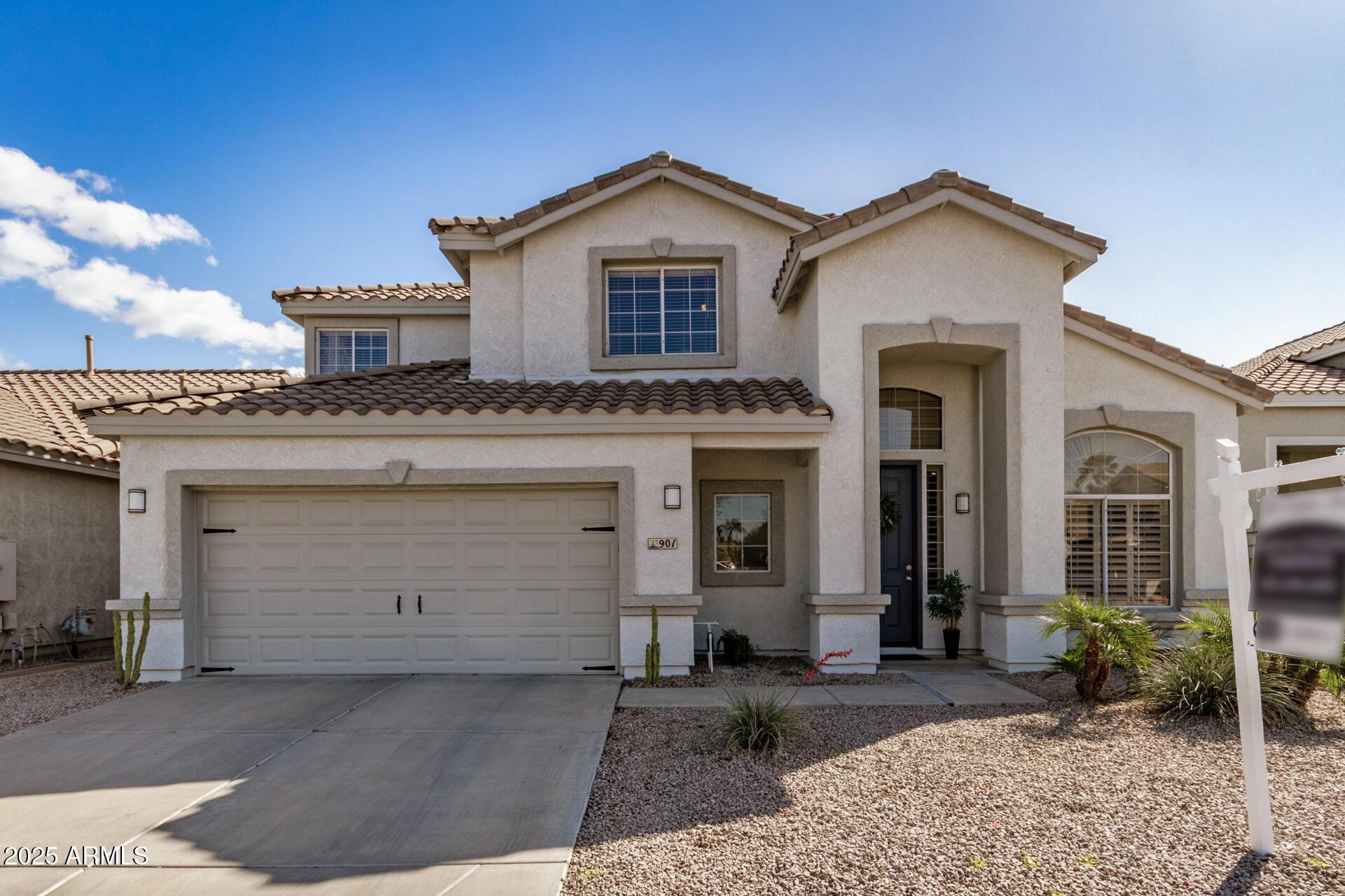 Photo one of 901 N Woodburne Dr Chandler AZ 85224 | MLS 6820998