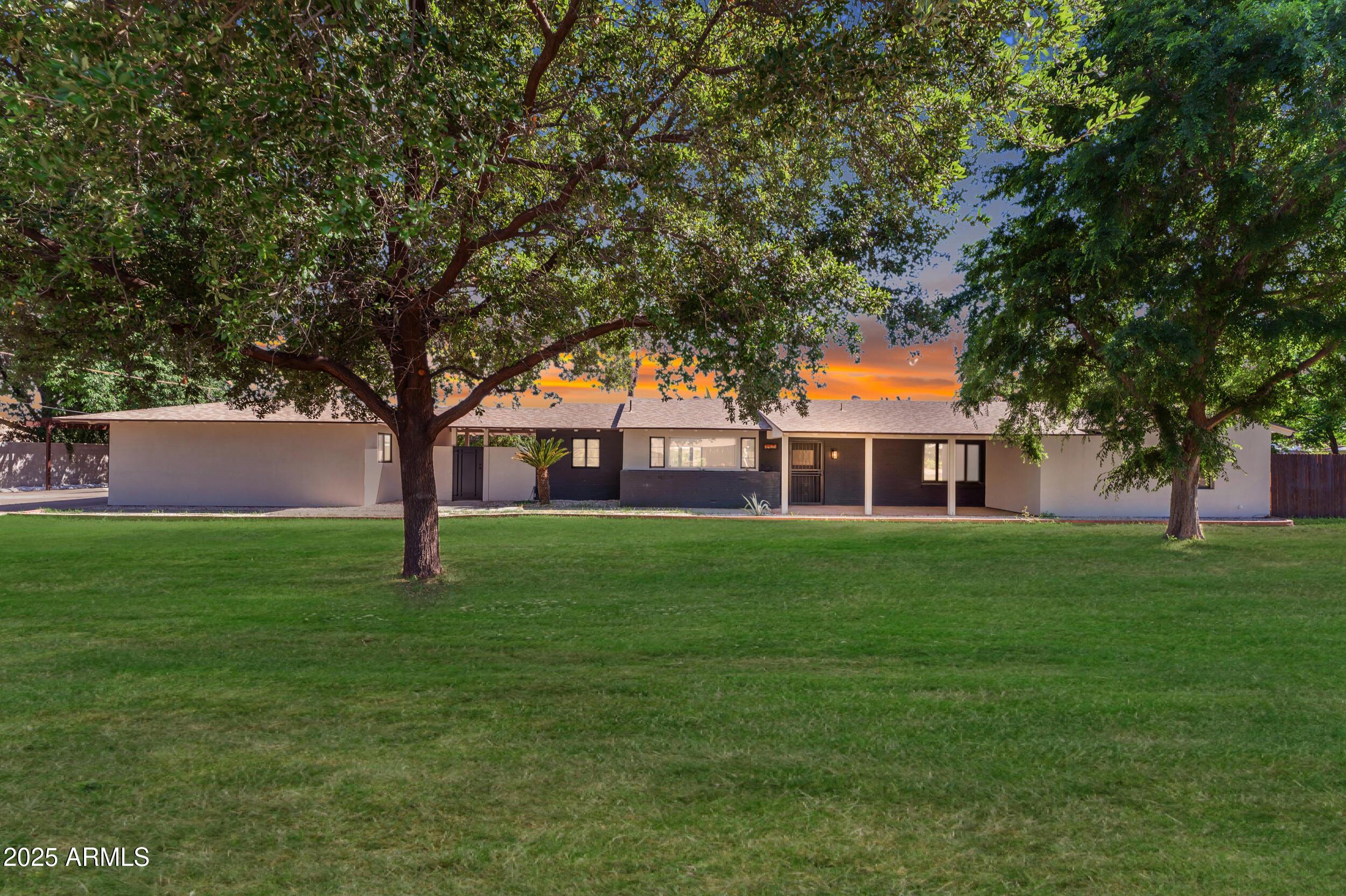 Photo one of 2425 E Harvard St Phoenix AZ 85008 | MLS 6822980