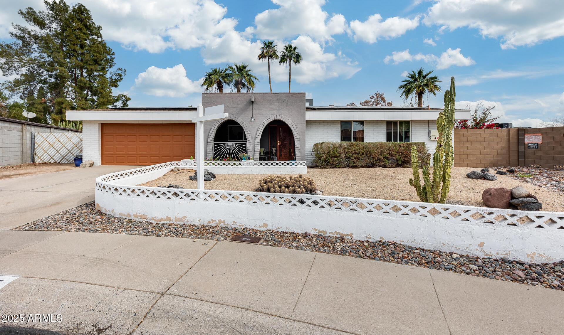 Photo one of 13845 N 41St Ave Phoenix AZ 85053 | MLS 6823010