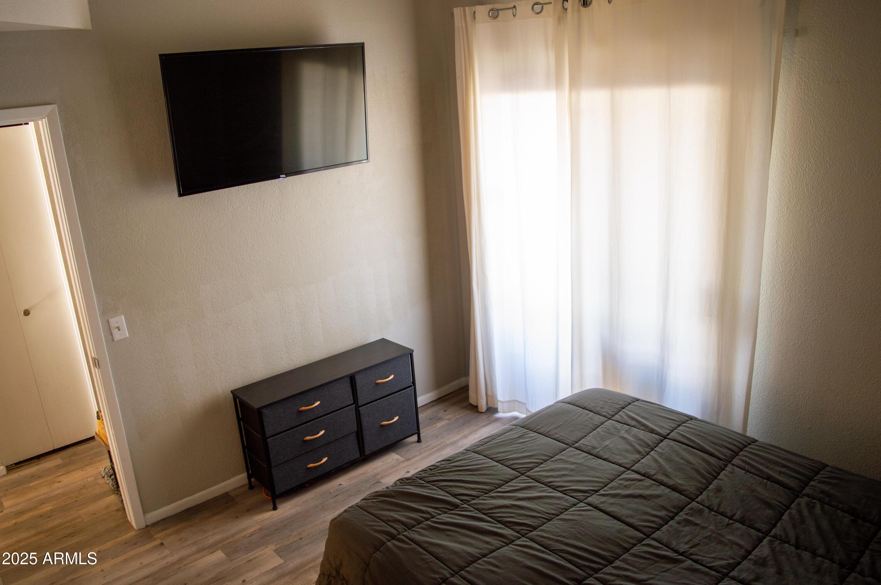 Photo #11