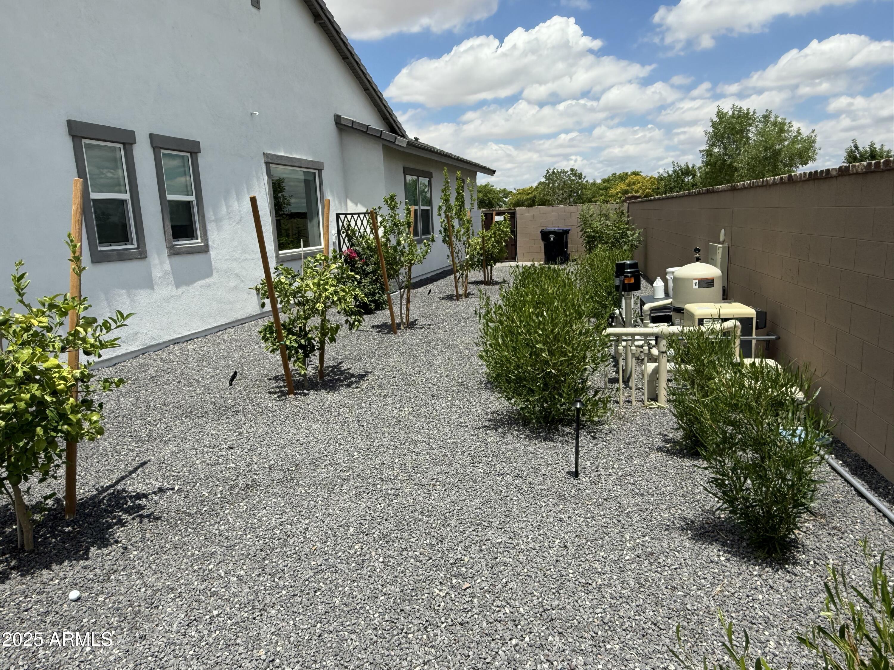 Photo #33