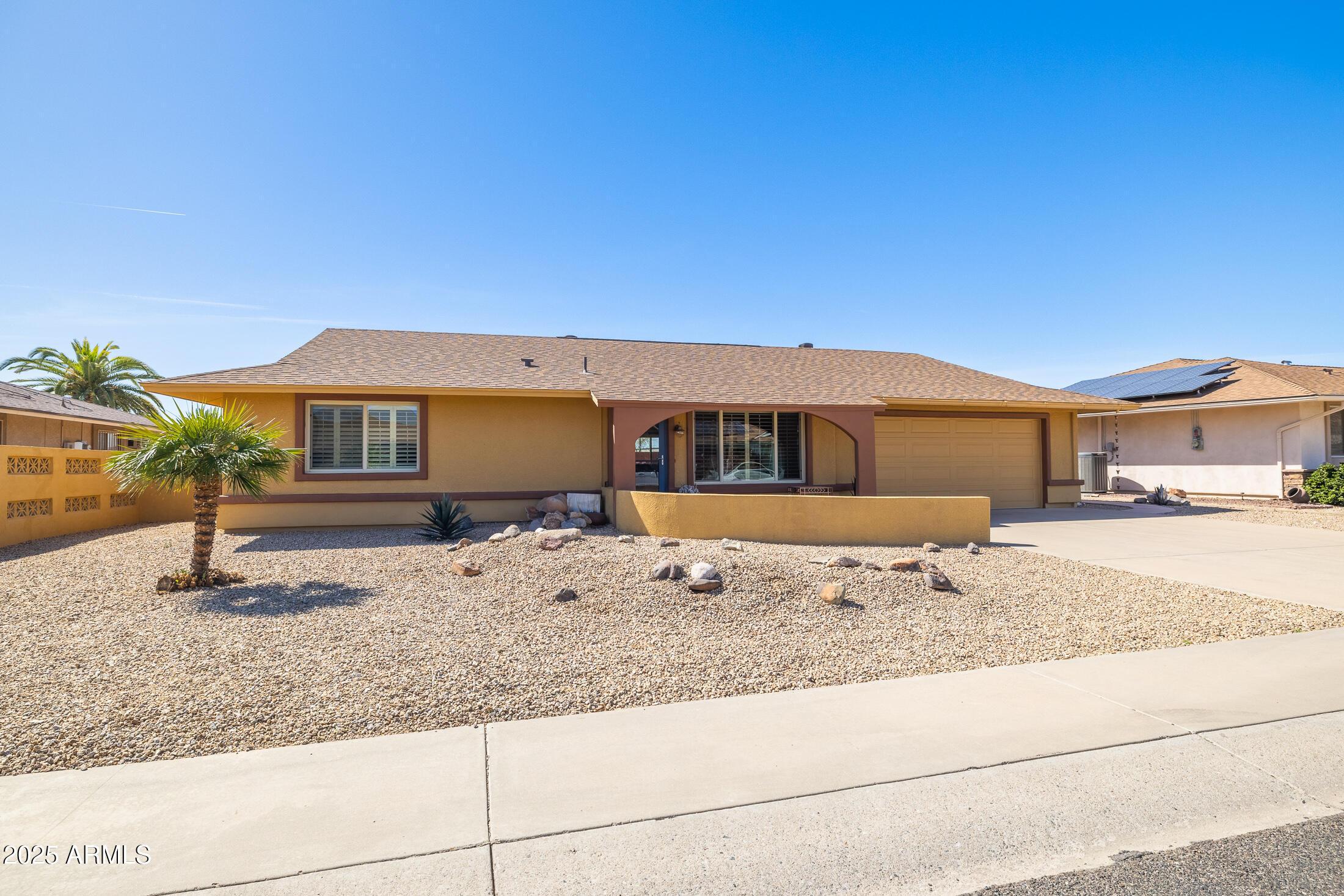 Photo one of 9513 W Cottonwood Dr Sun City AZ 85373 | MLS 6827550