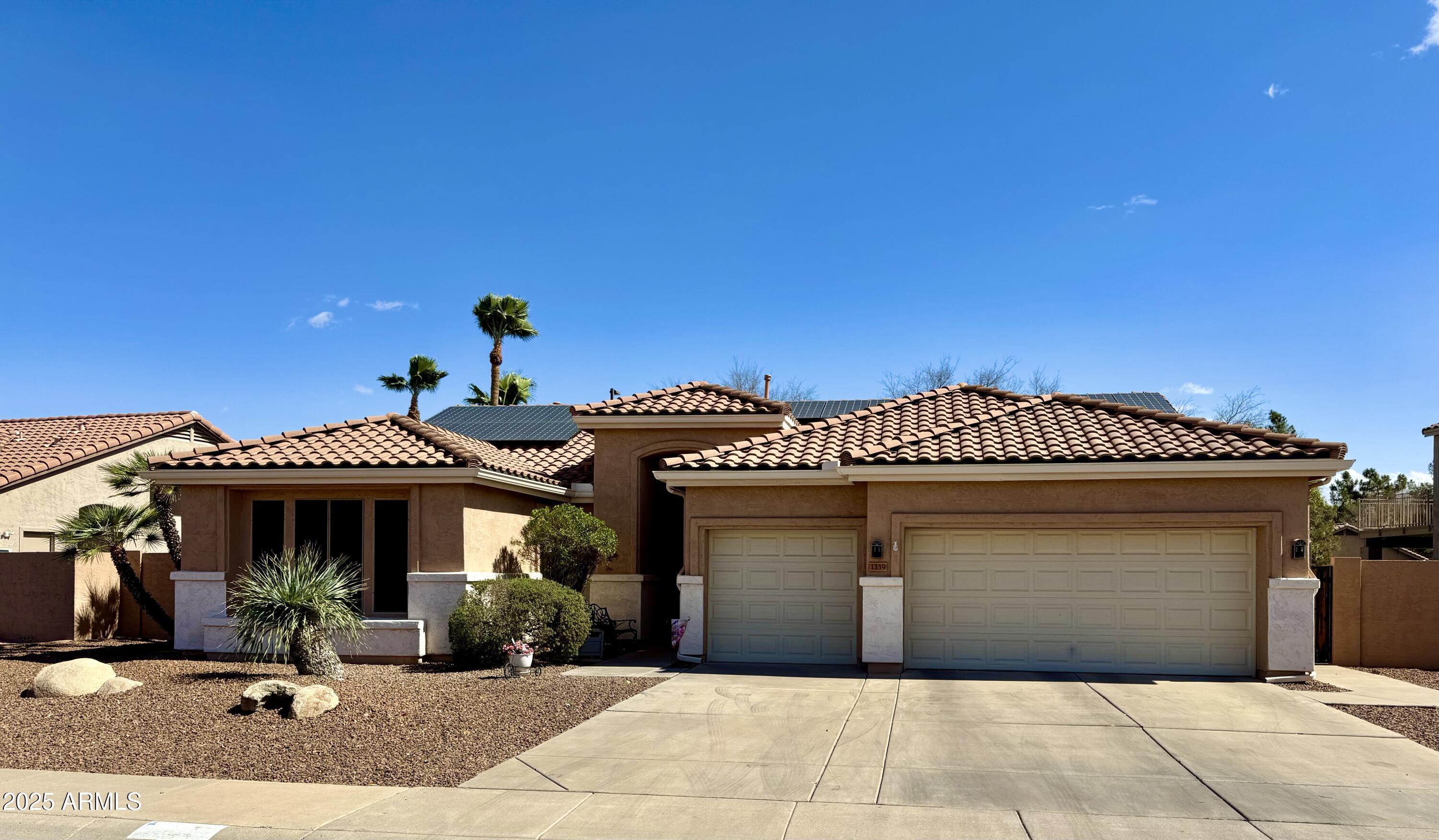 Photo one of 1339 N Tucana Ln Gilbert AZ 85234 | MLS 6828136