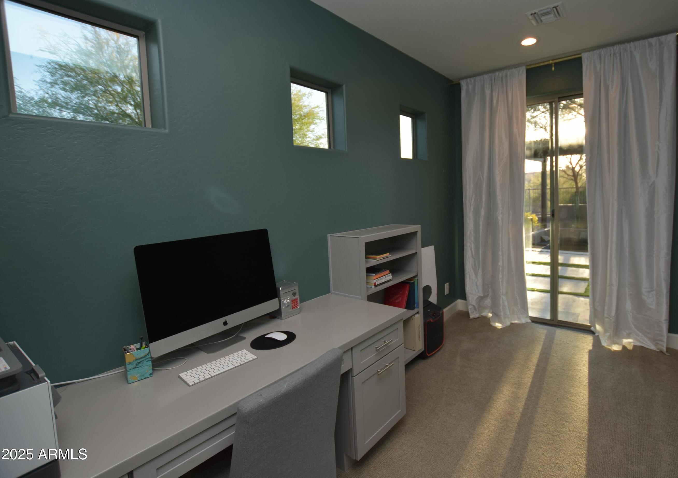 Photo #32