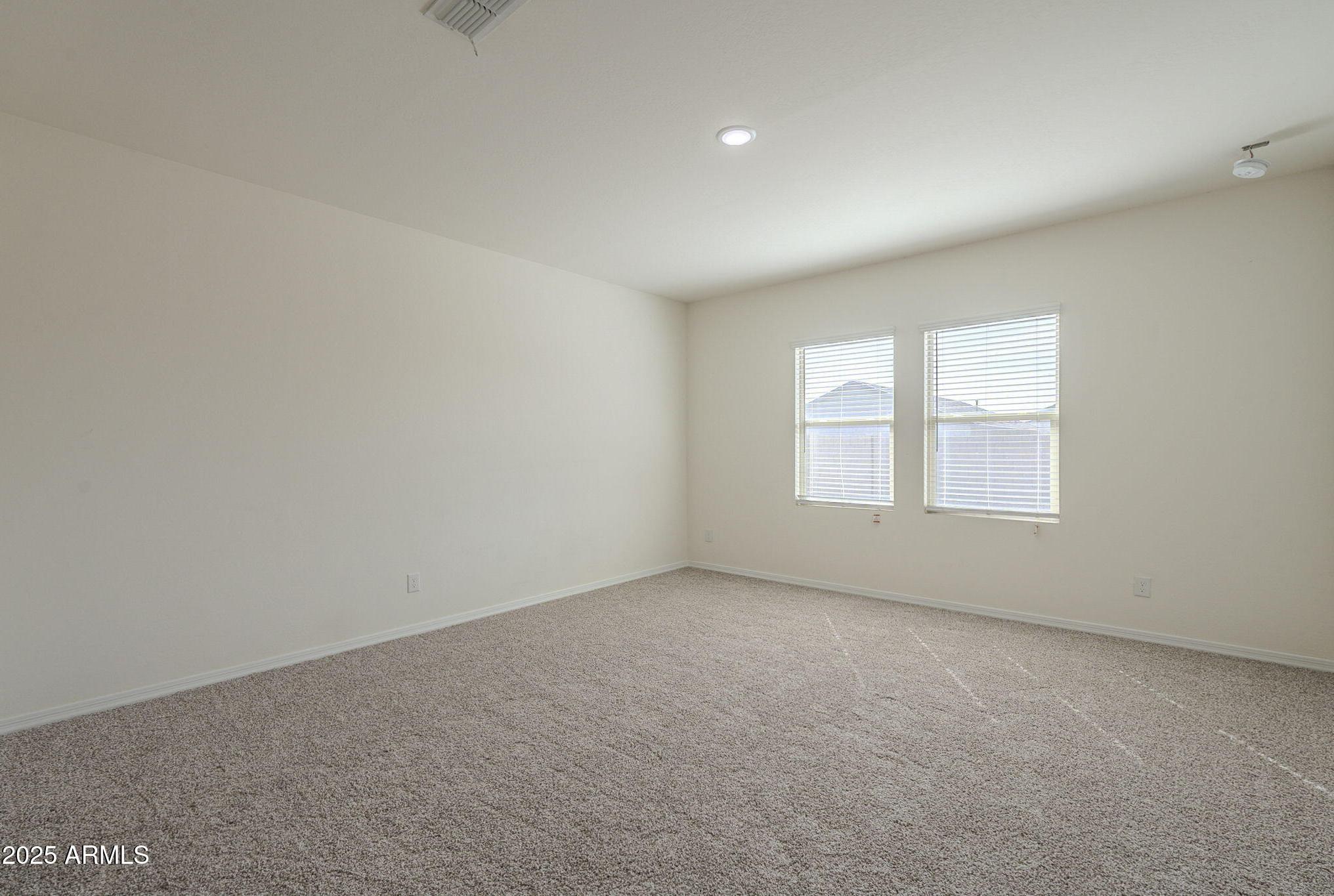 Photo #9
