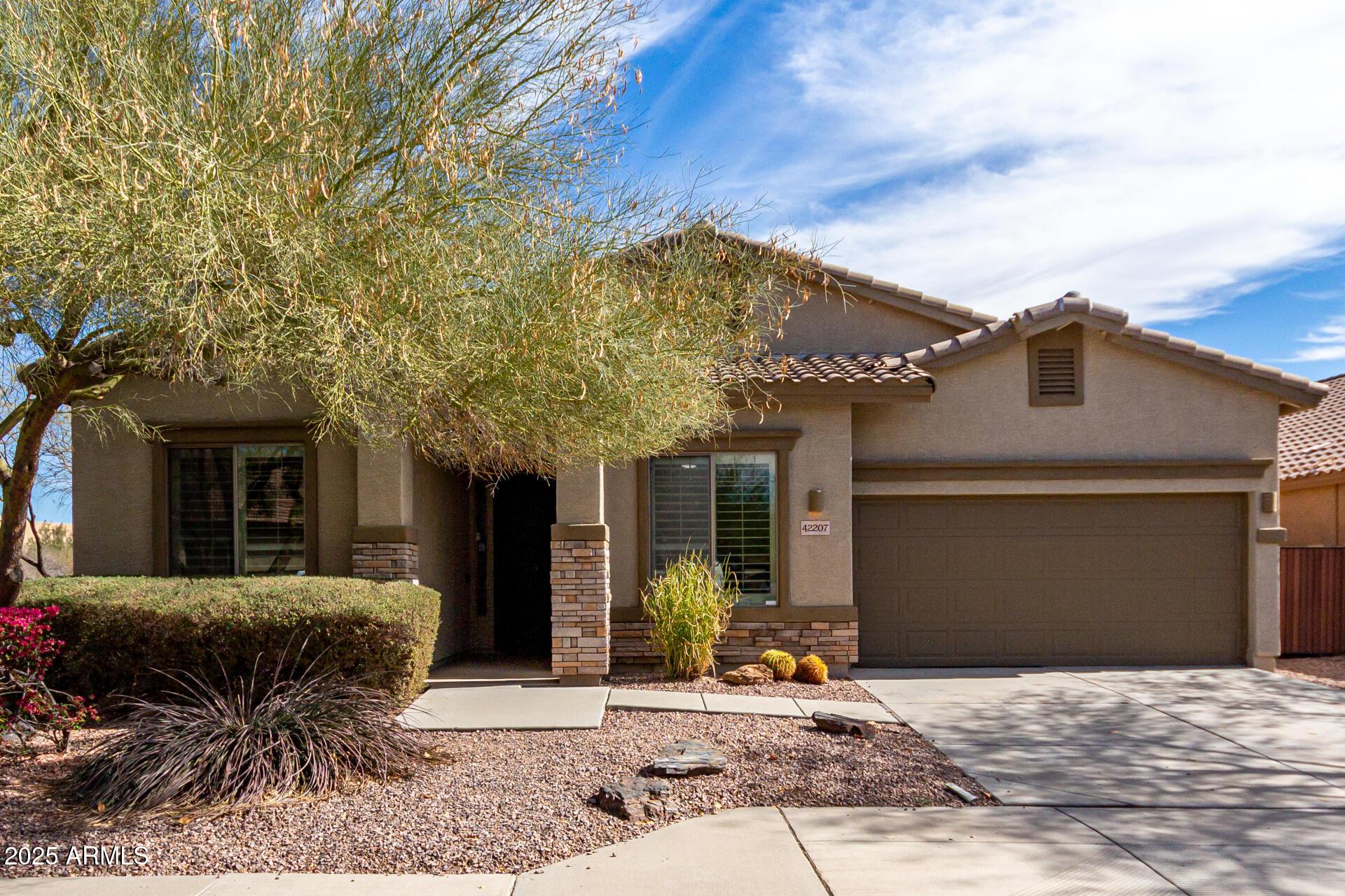 Photo one of 42207 N 45Th Dr Phoenix AZ 85086 | MLS 6828278