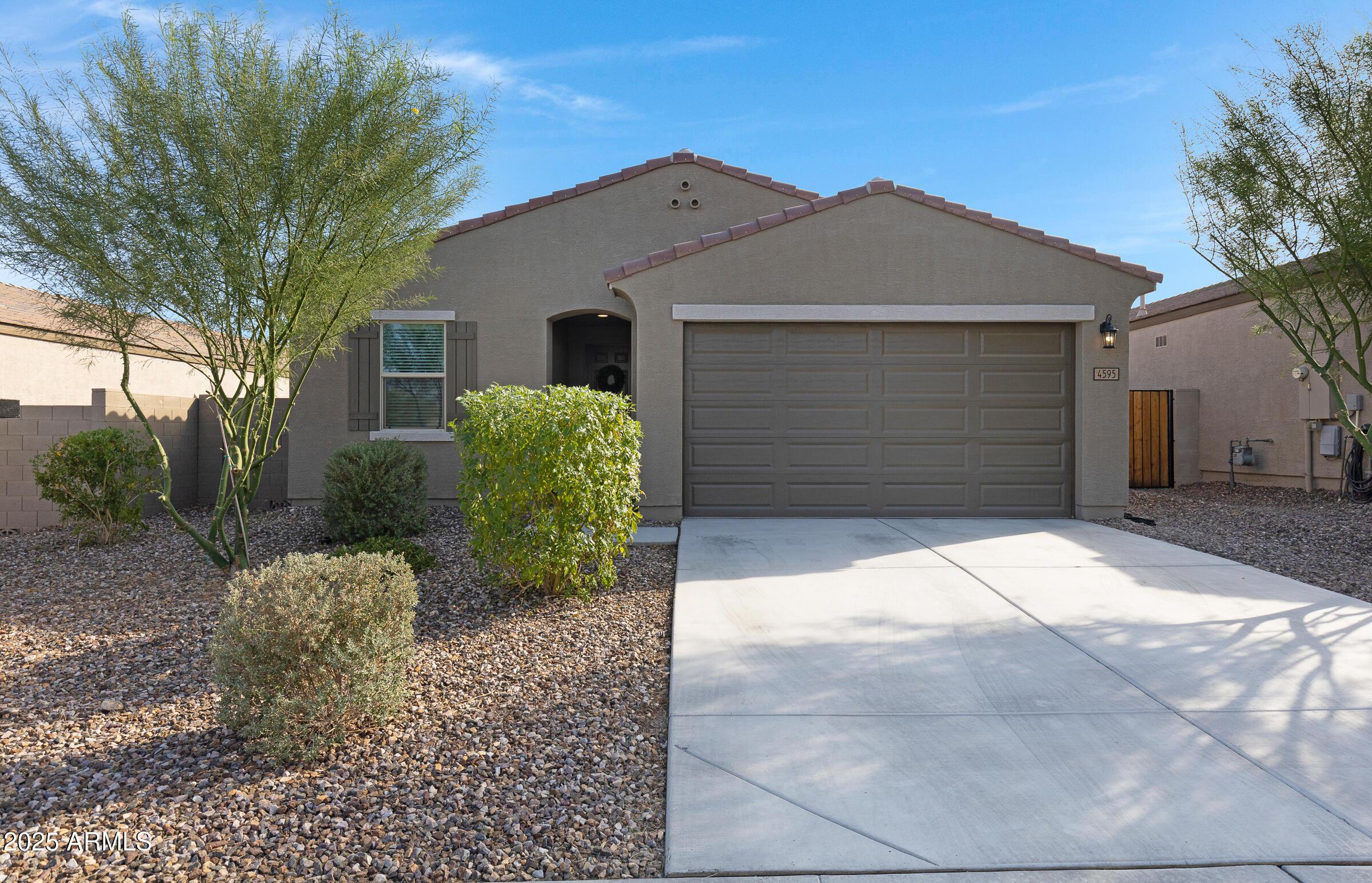 Photo one of 4595 W Stonecrop Dr San Tan Valley AZ 85144 | MLS 6829154