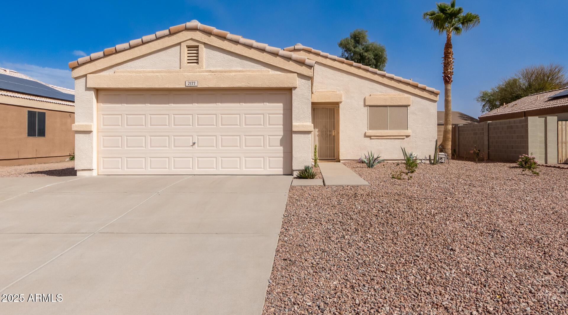 Photo one of 2177 S Weaver Dr Apache Junction AZ 85120 | MLS 6829491