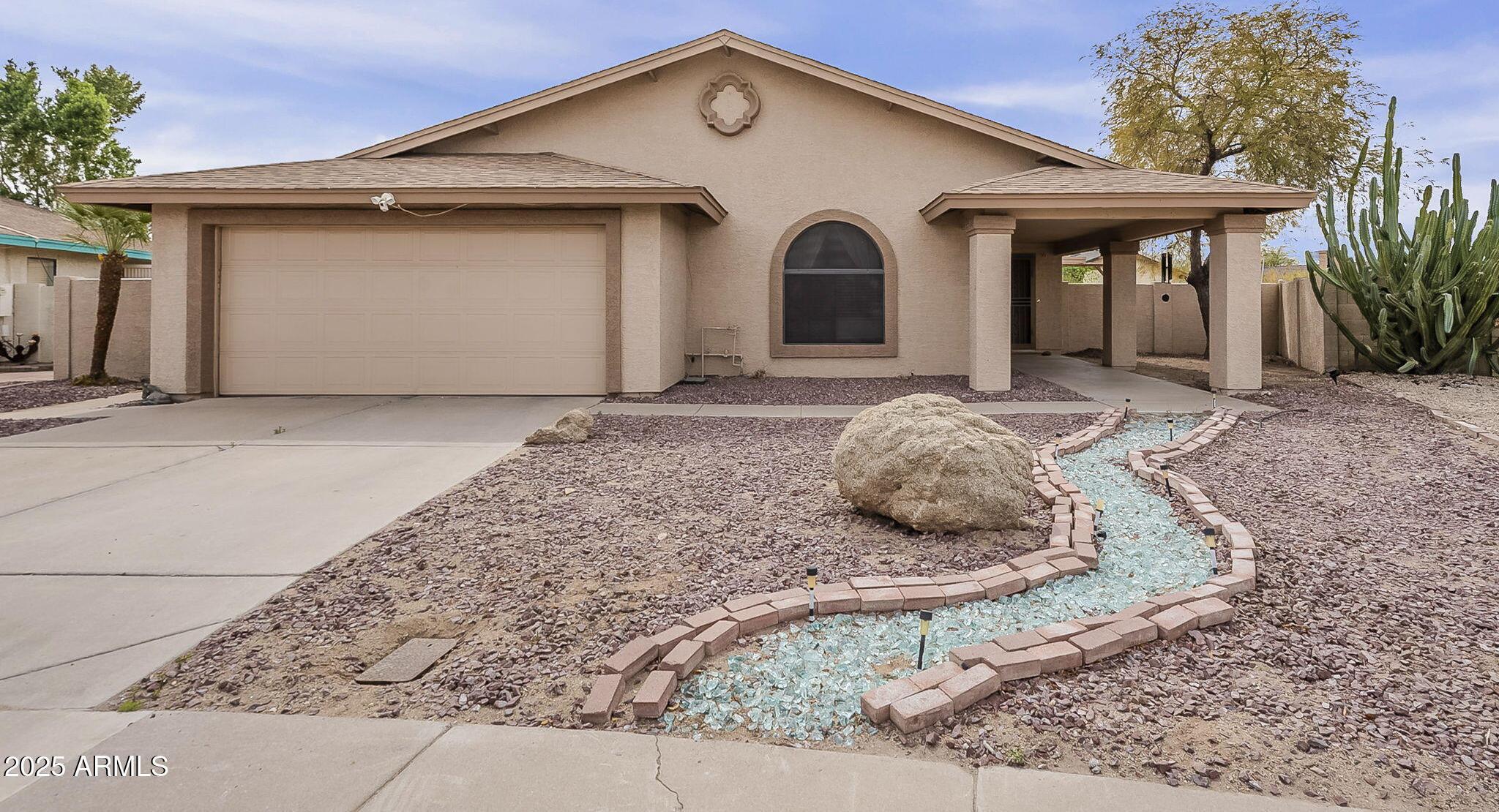 Photo one of 6433 W Beverly Ln Glendale AZ 85306 | MLS 6829428