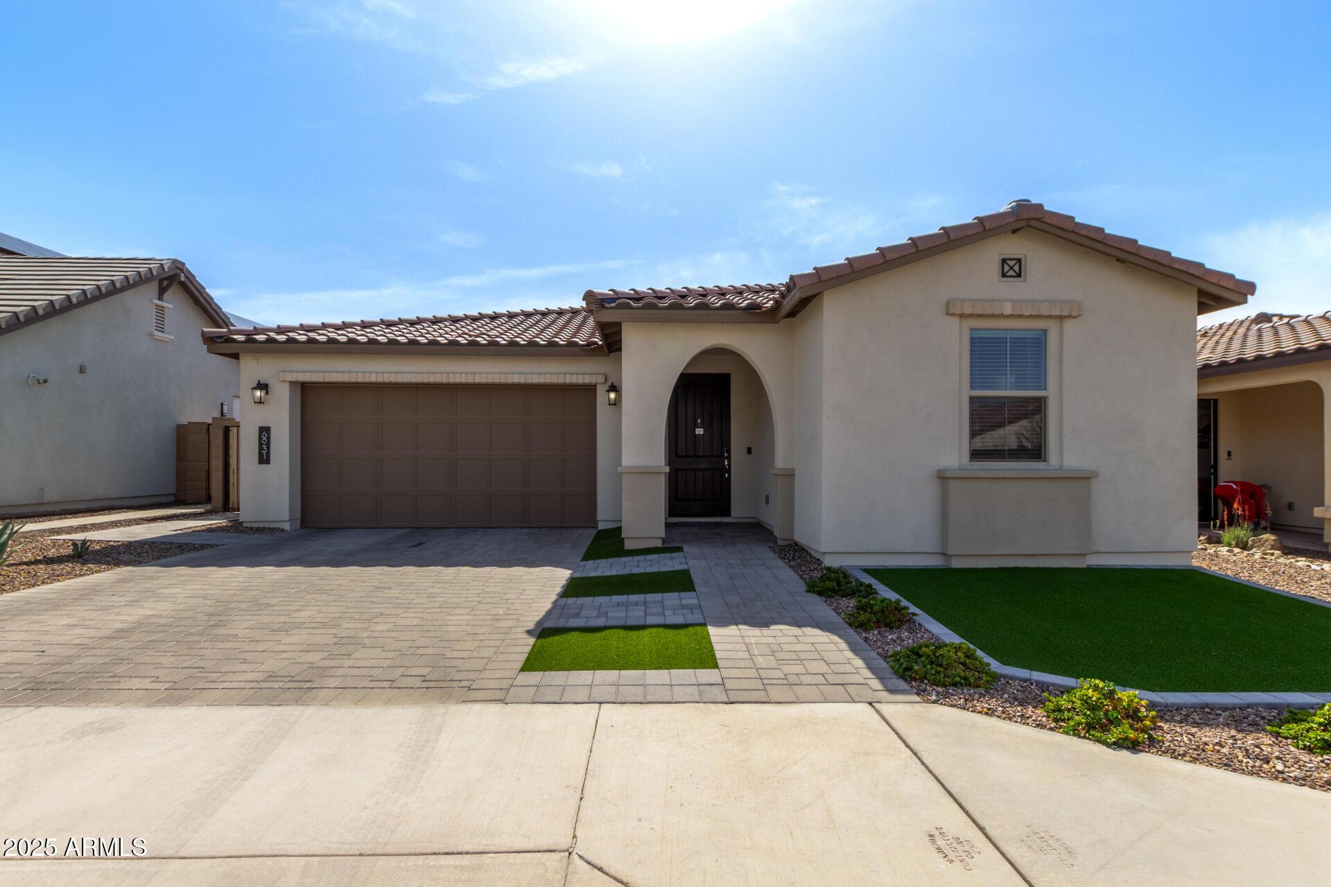 Photo one of 6931 W Spur Dr Peoria AZ 85383 | MLS 6829757