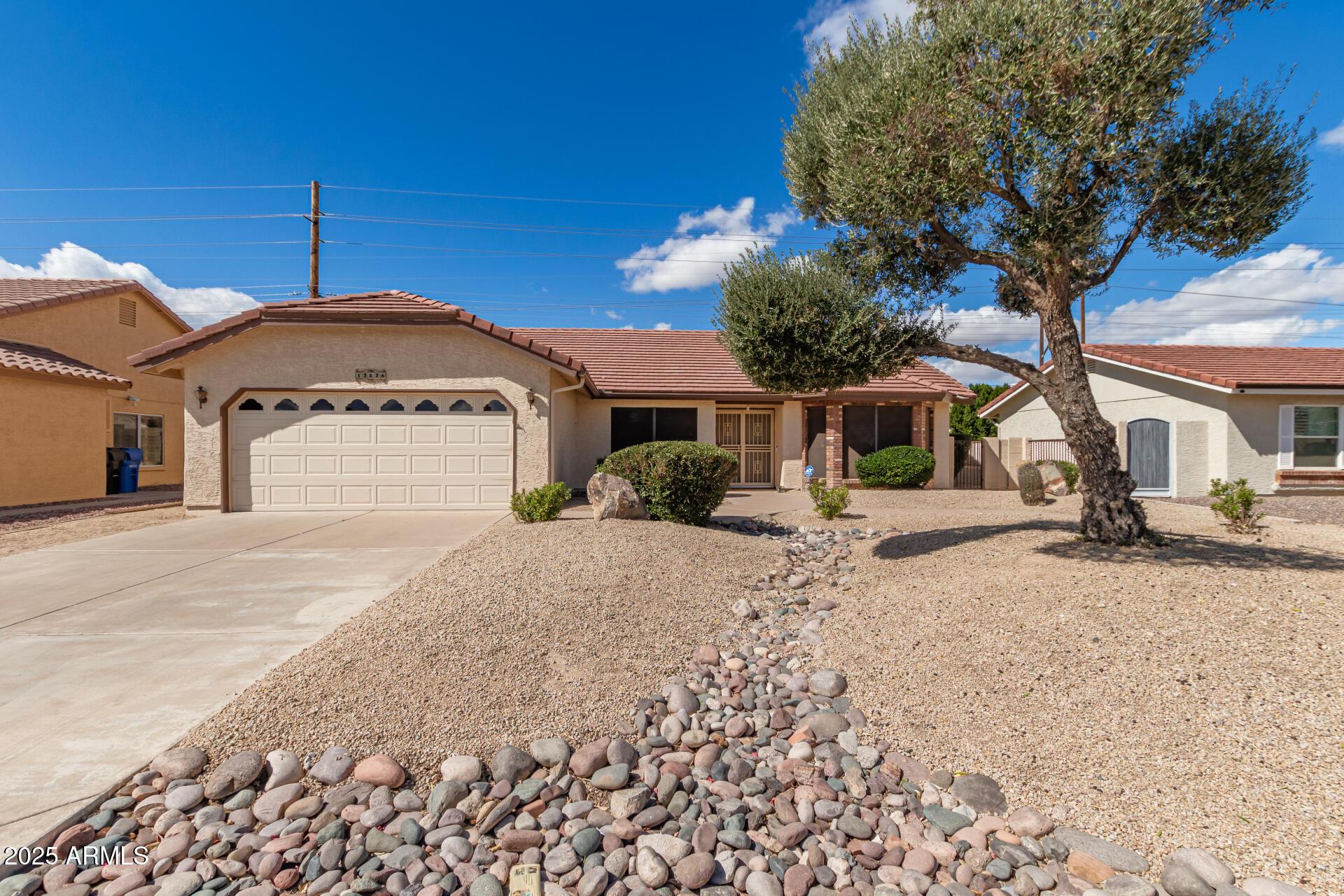 Photo one of 12826 S 40Th Pl Phoenix AZ 85044 | MLS 6830135