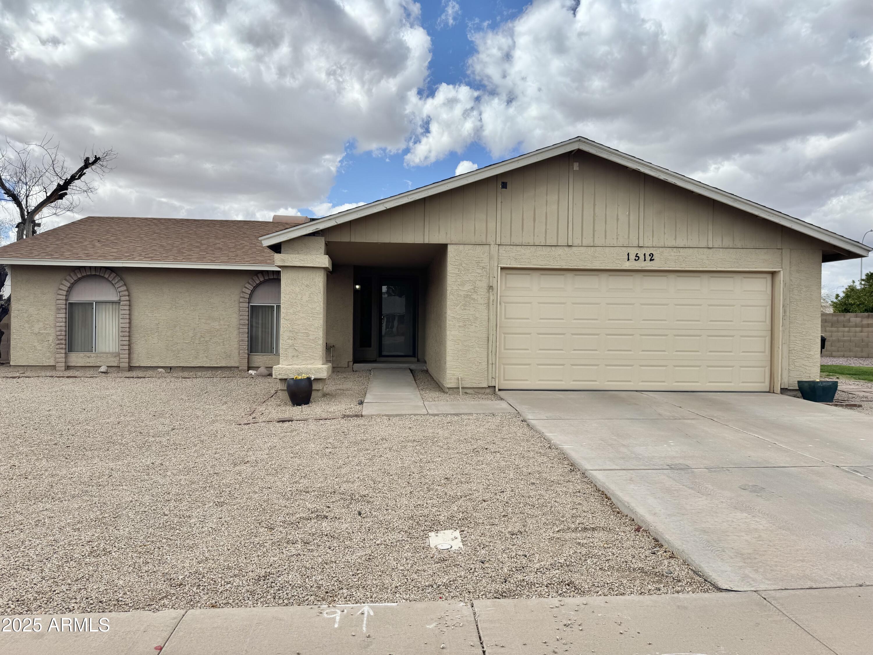 Photo one of 1512 N Iowa St Chandler AZ 85225 | MLS 6830181