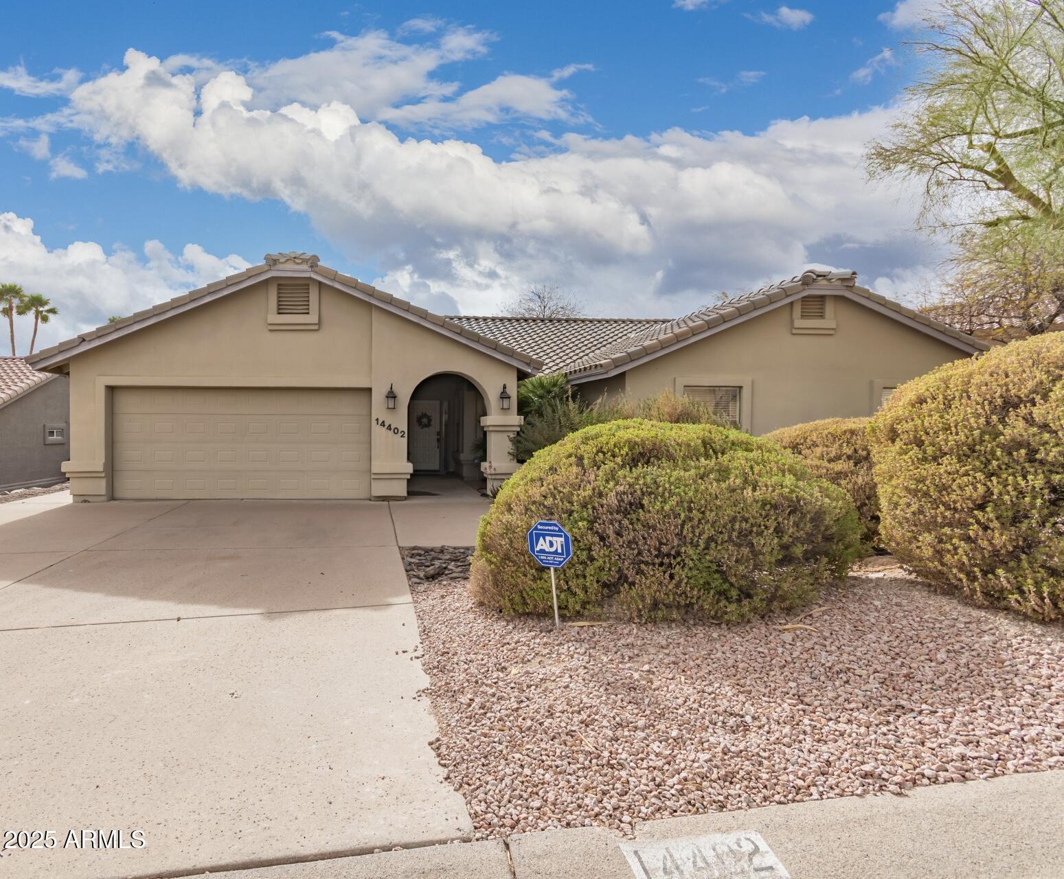 Photo one of 14402 N Silverado Dr Fountain Hills AZ 85268 | MLS 6830260