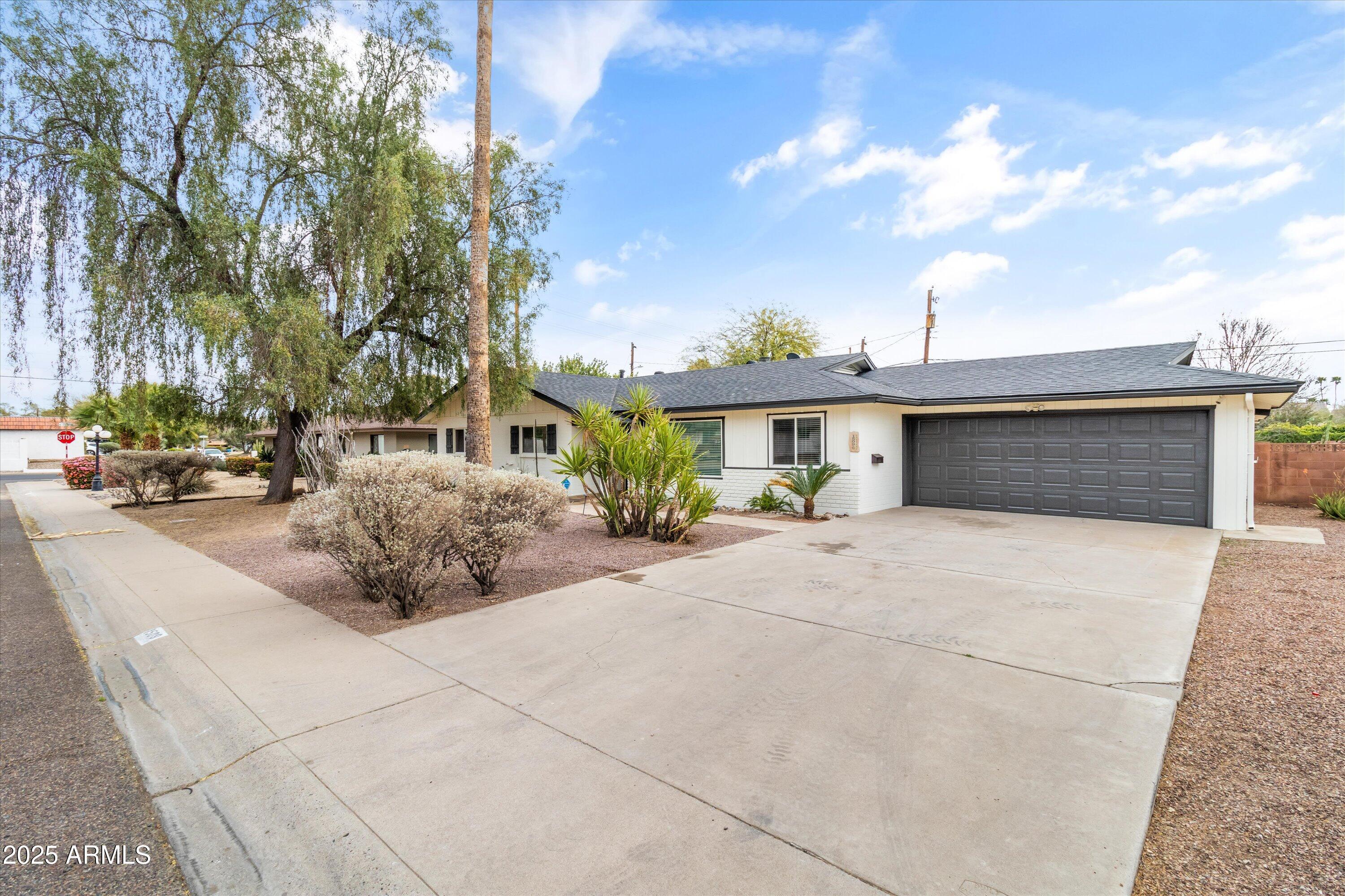 Photo one of 1509 W Tuckey Ln Phoenix AZ 85015 | MLS 6830212