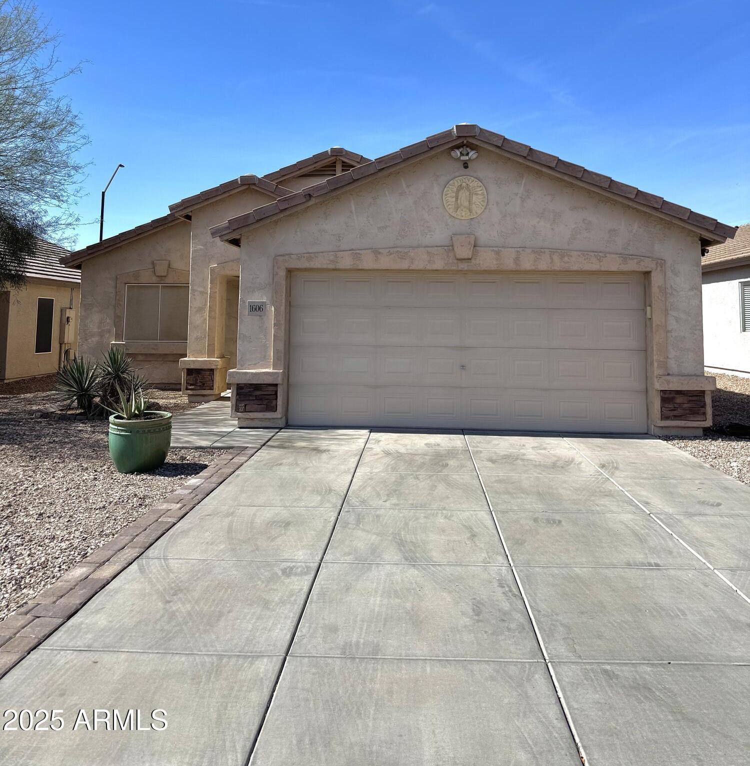 Photo one of 1606 S 226Th Dr Buckeye AZ 85326 | MLS 6830587