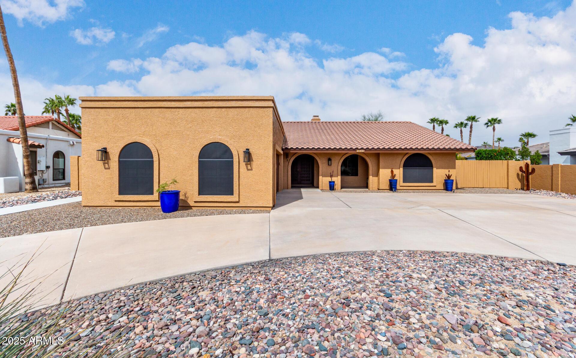 Photo one of 3826 E Equestrian Trl Phoenix AZ 85044 | MLS 6830544