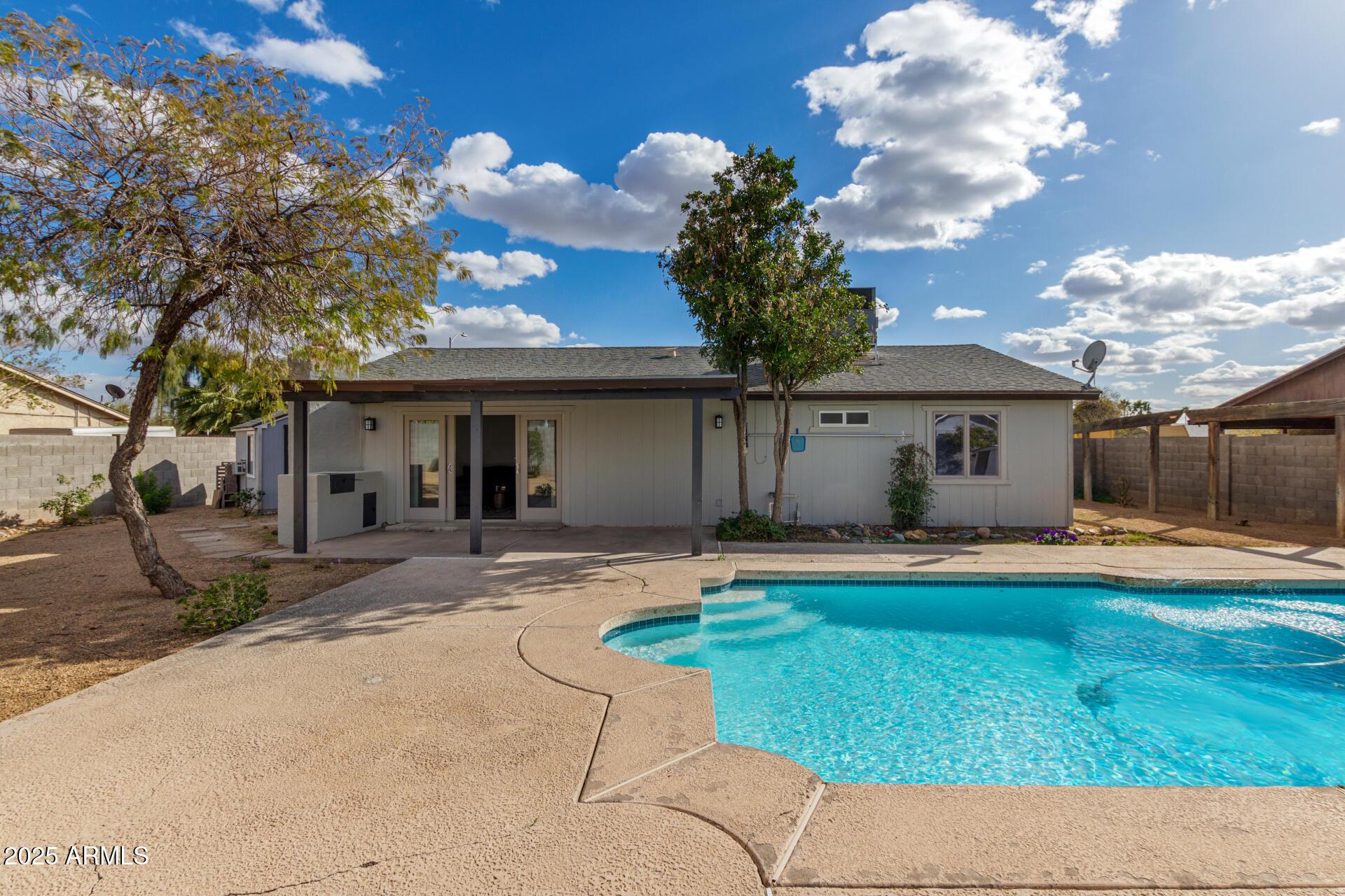 Photo one of 4026 E Captain Dreyfus Ave Phoenix AZ 85032 | MLS 6830501