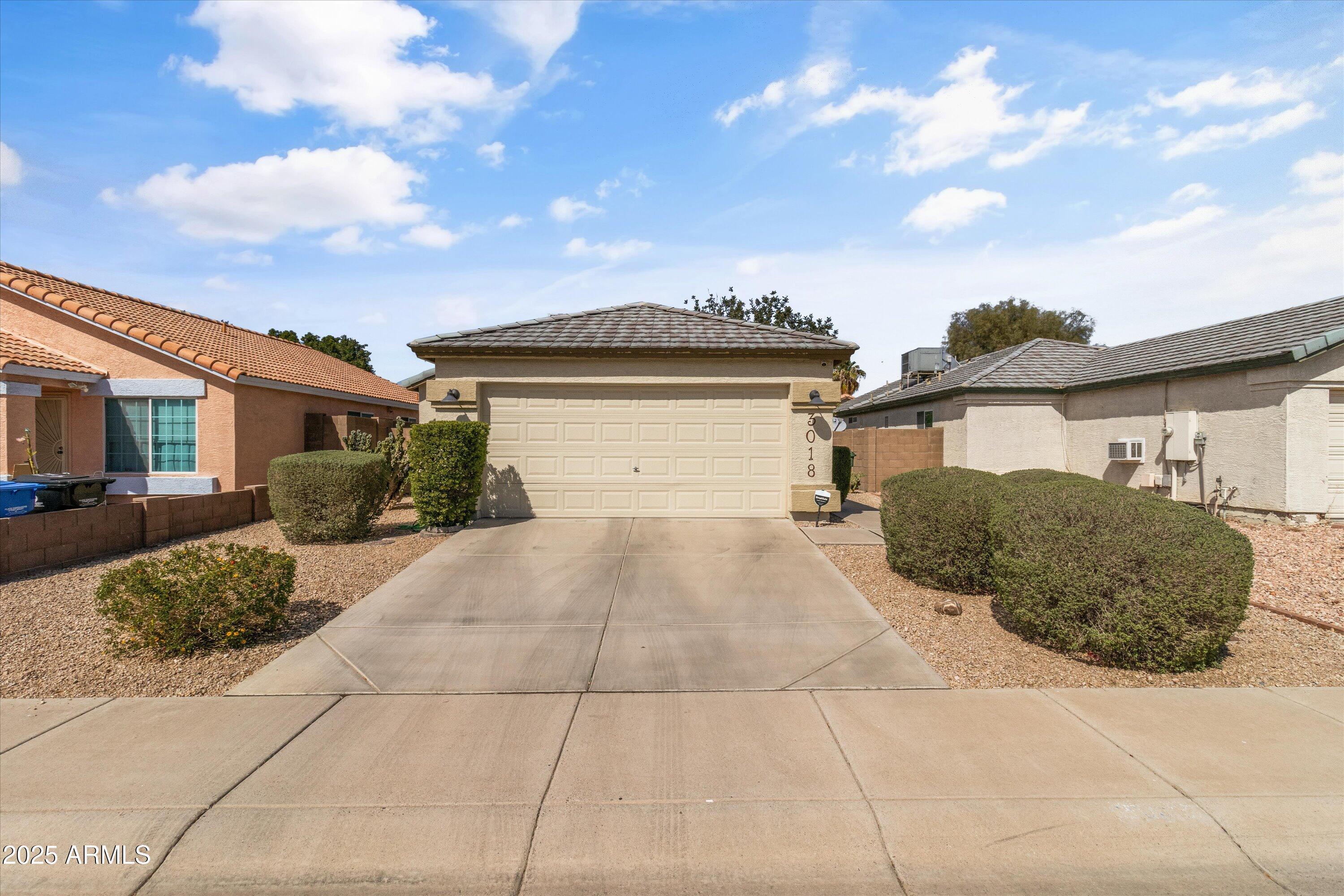 Photo one of 3018 W Matthew Dr Phoenix AZ 85027 | MLS 6830712