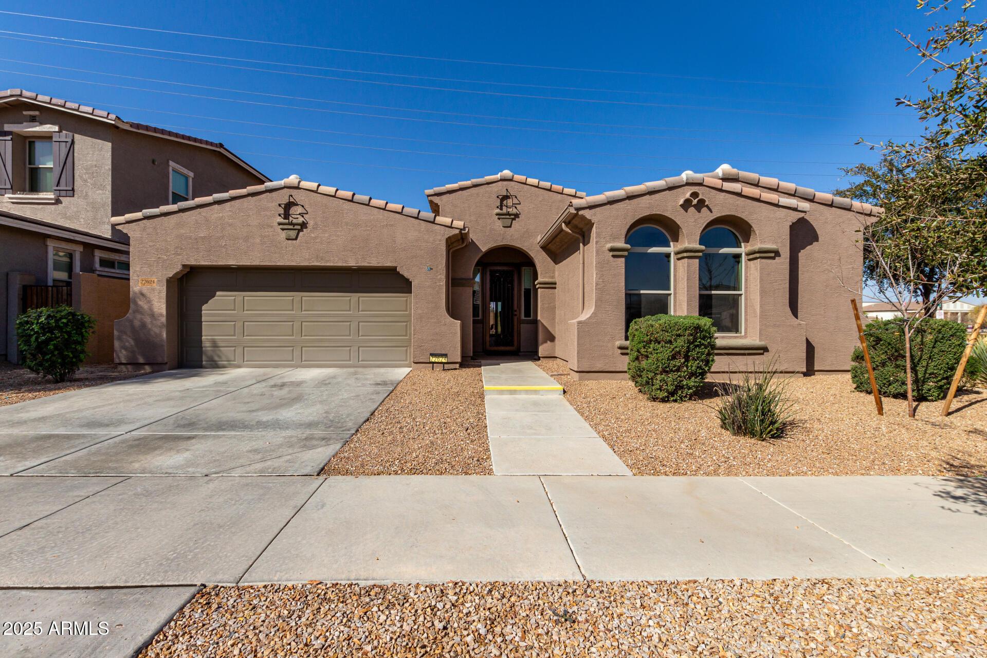 Photo one of 22624 S 224Th Pl Queen Creek AZ 85142 | MLS 6830917