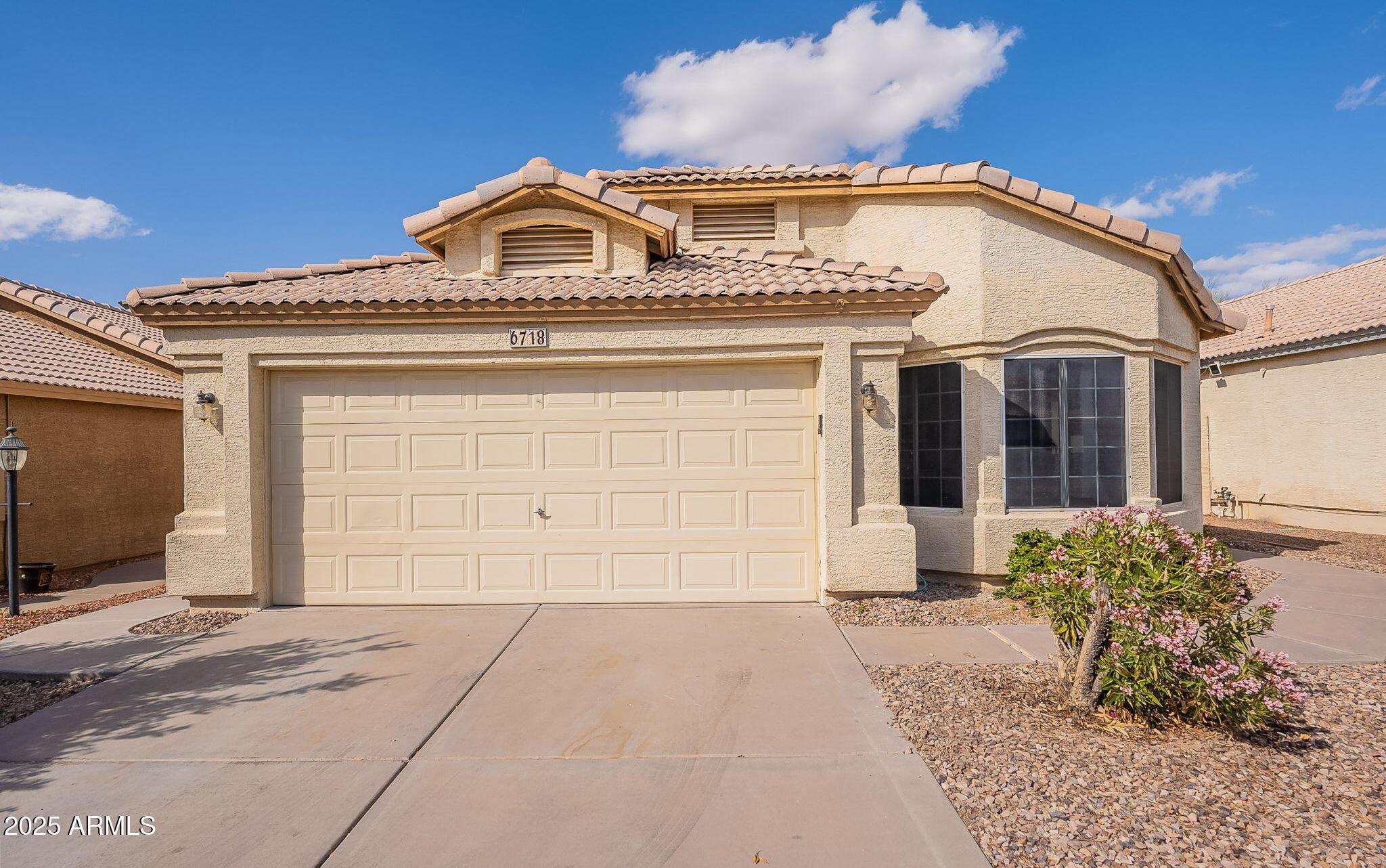 Photo one of 6718 E Northridge St Mesa AZ 85215 | MLS 6831007