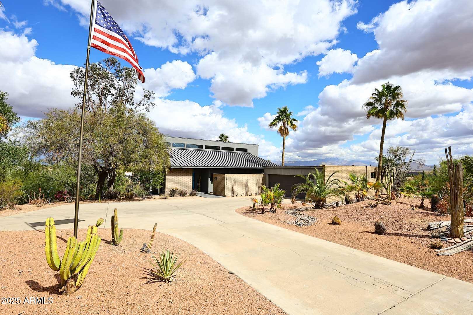 Photo one of 16920 E Monterey Dr Fountain Hills AZ 85268 | MLS 6831779